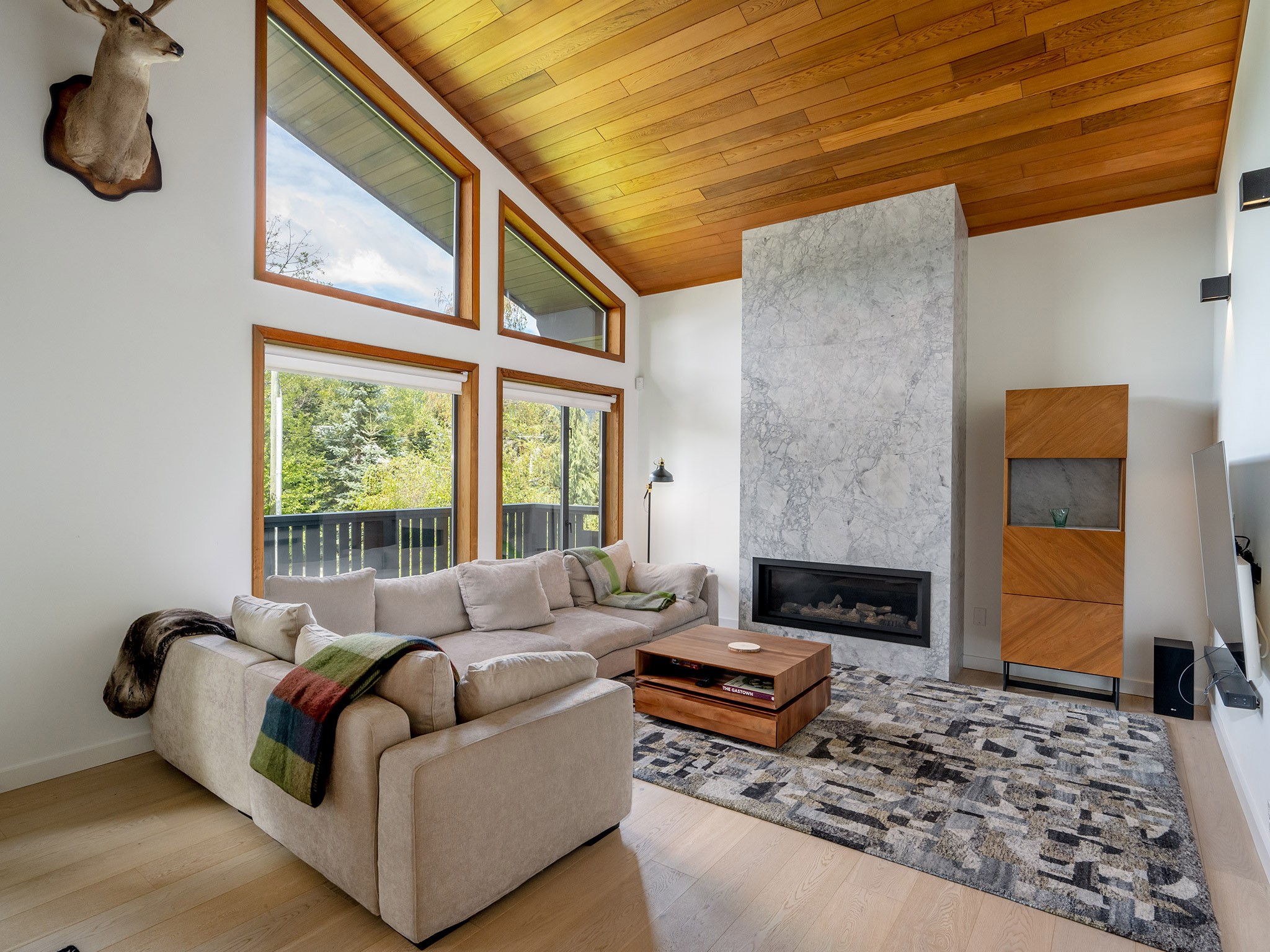 7206 Fitzsimmons Road North  image 2