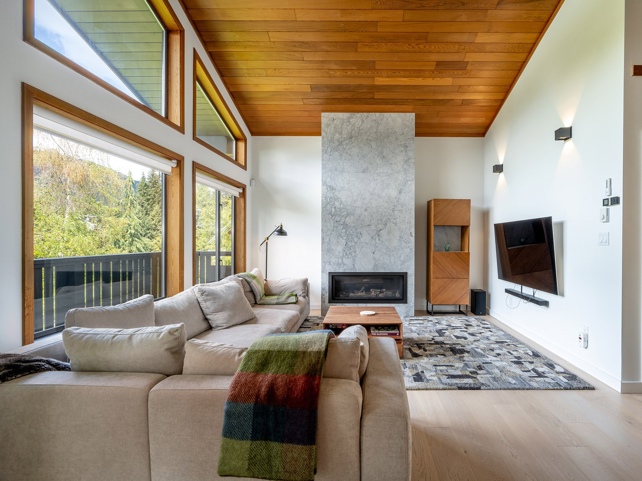 7206 Fitzsimmons Road North  image 3