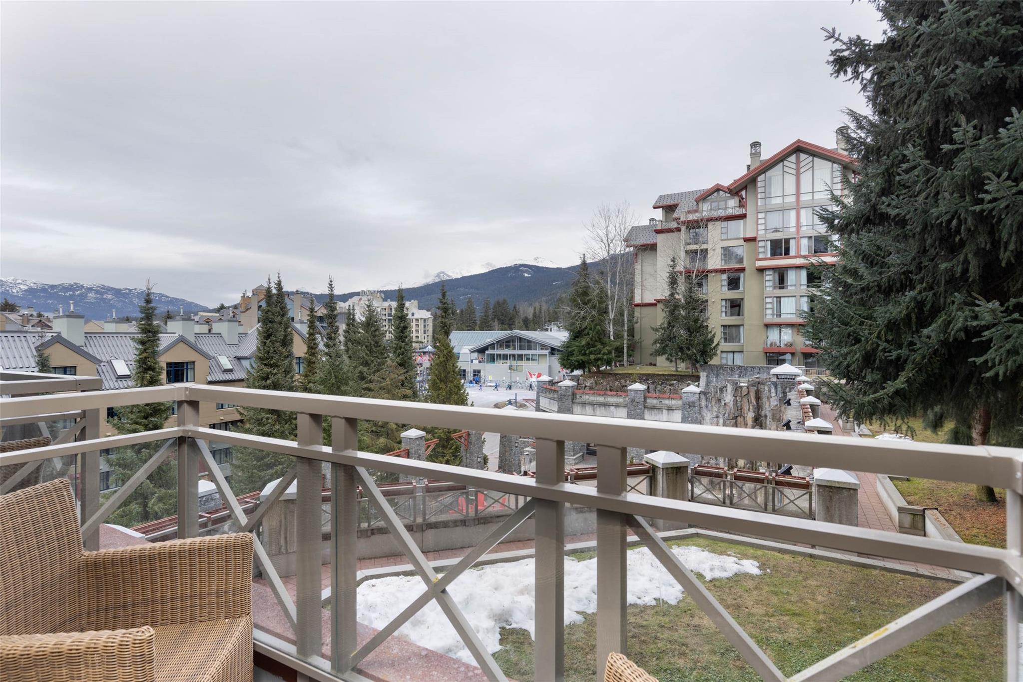 451/452-4090 Whistler Way image 16