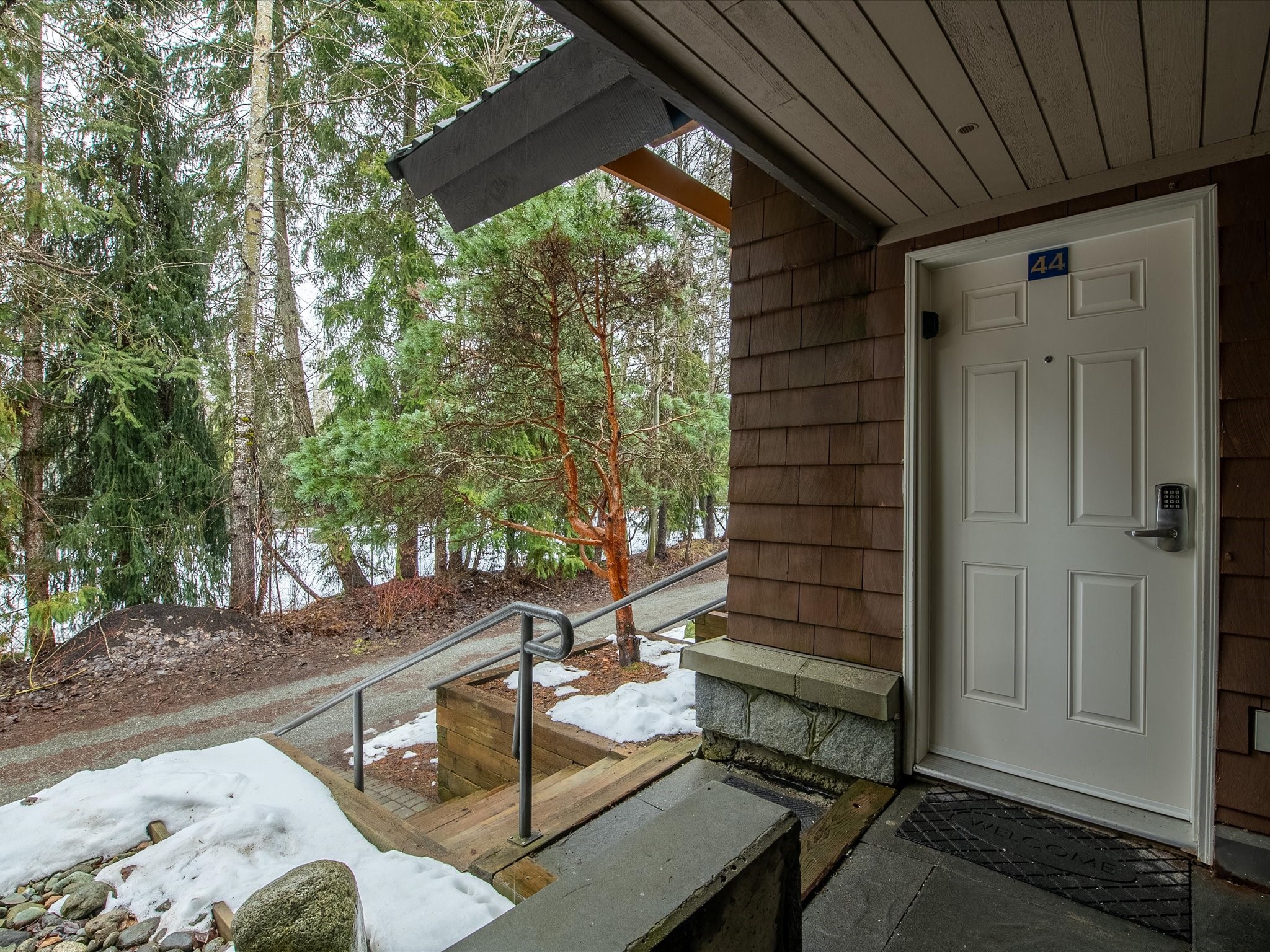 44-4388 Northlands Boulevard image 1