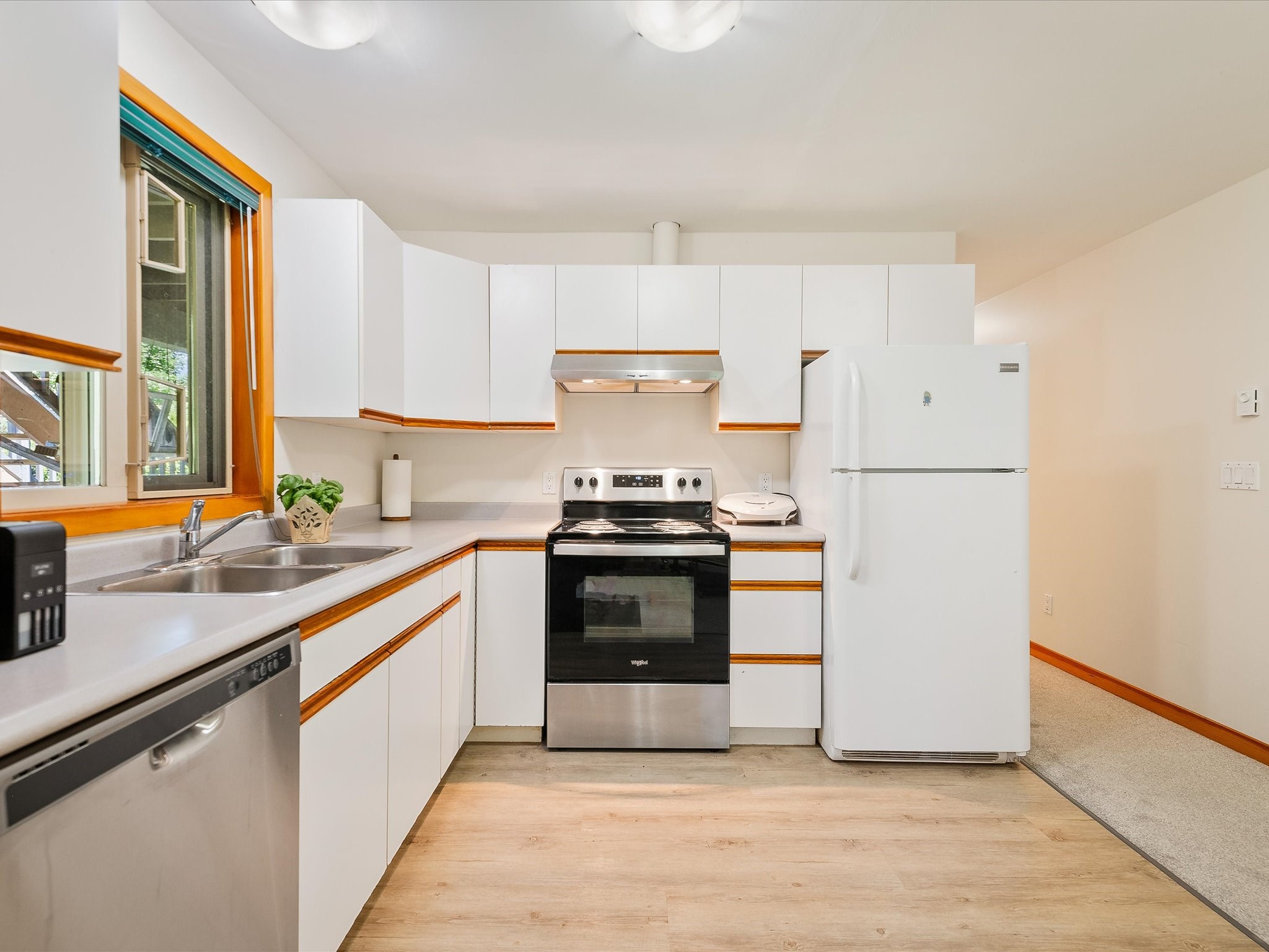 1489 Balsam Street image 20