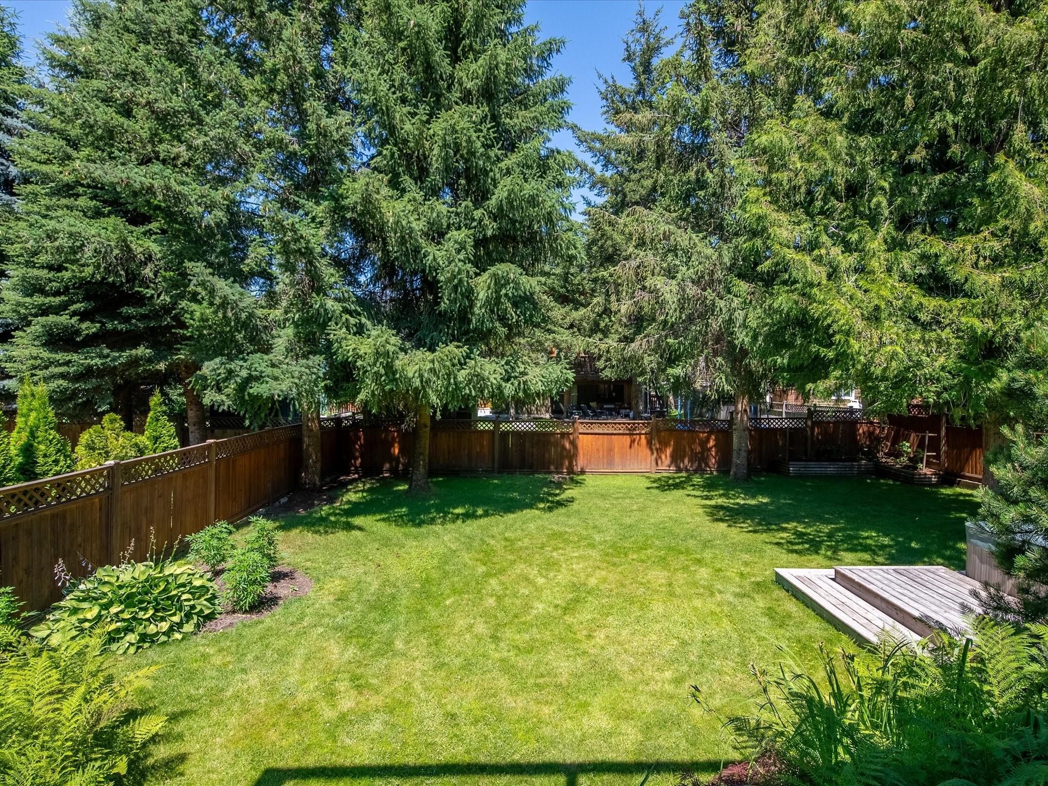 1489 Balsam Street image 25