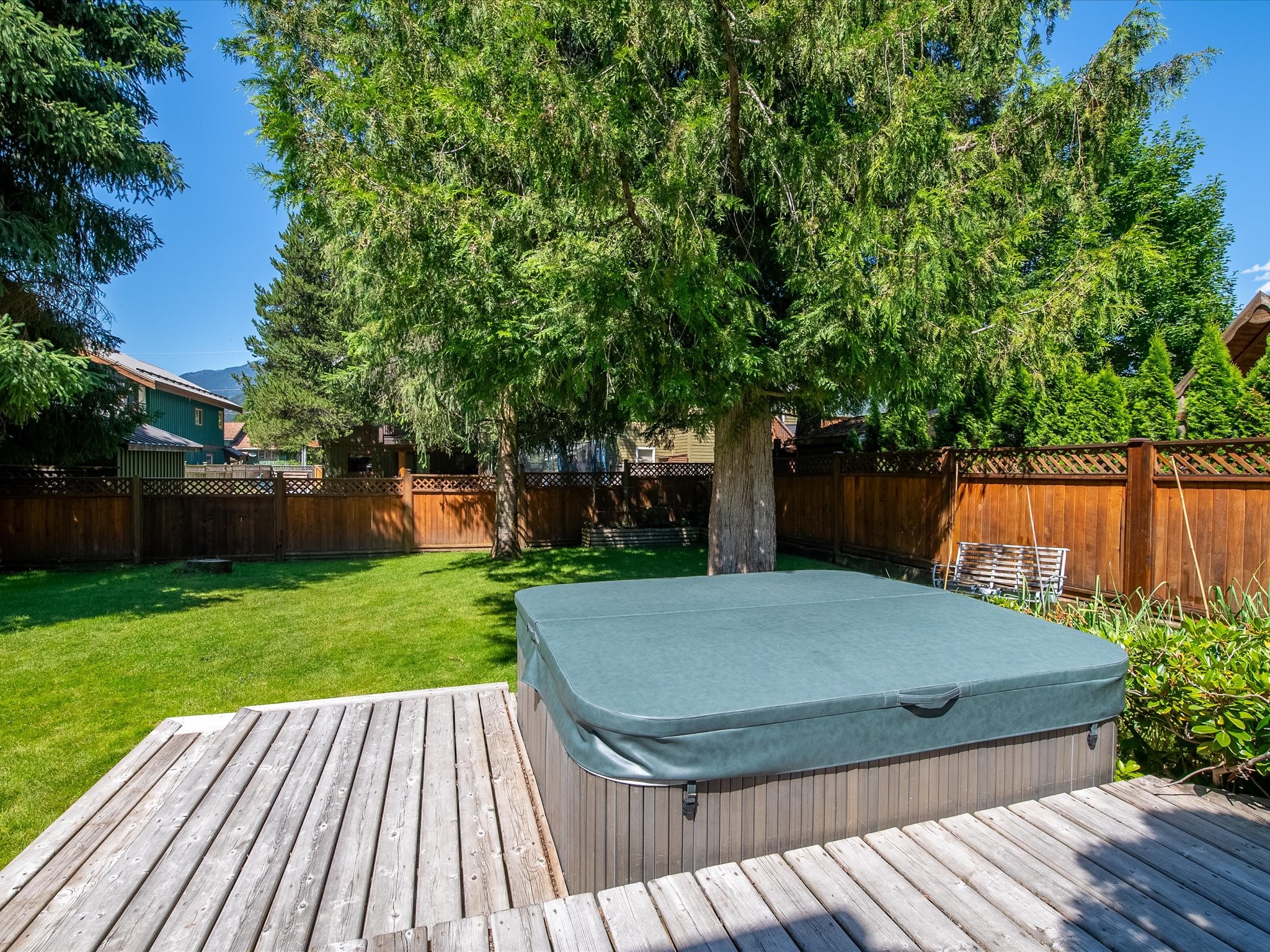 1489 Balsam Street image 26