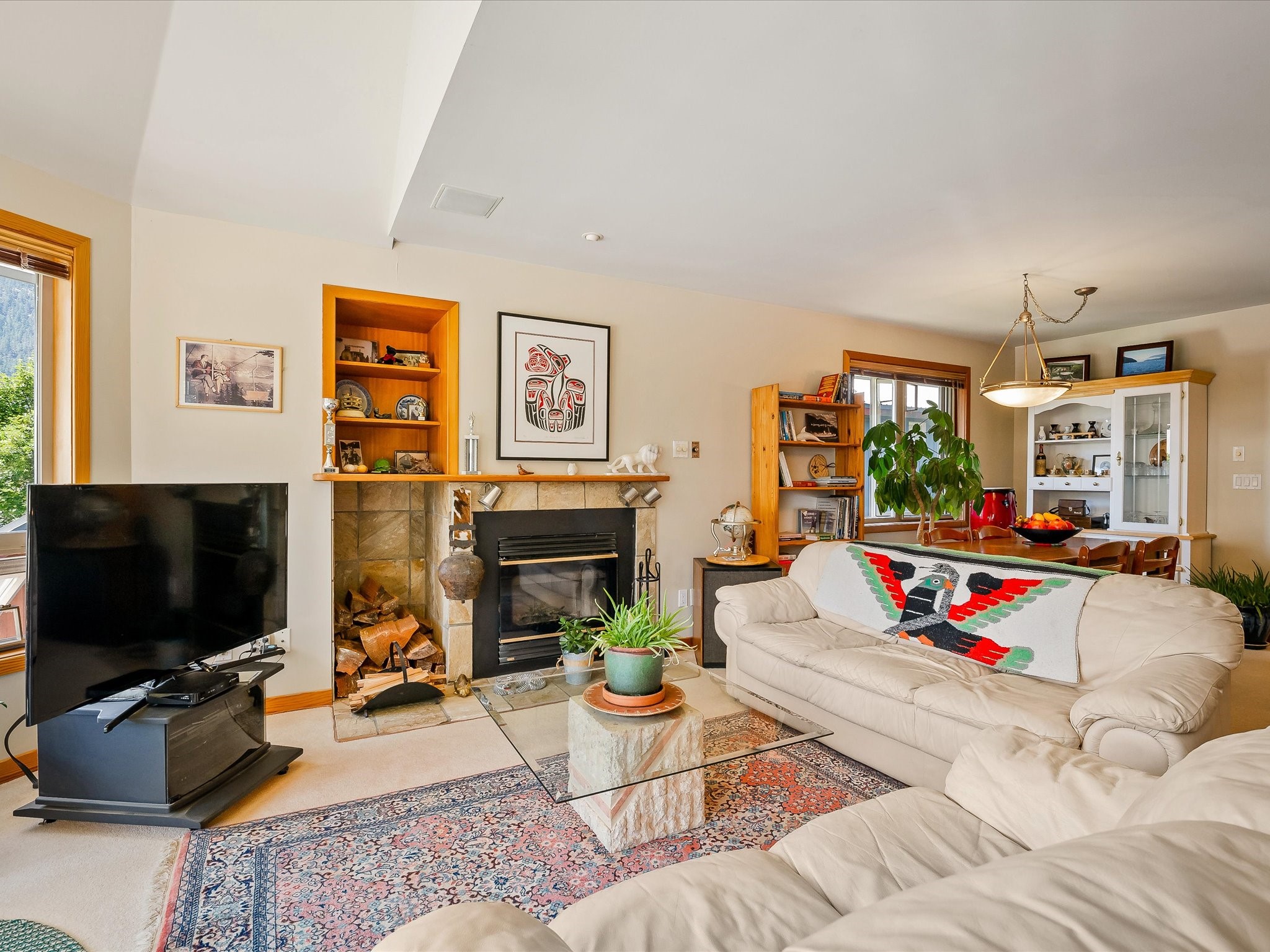 1489 Balsam Street image 3