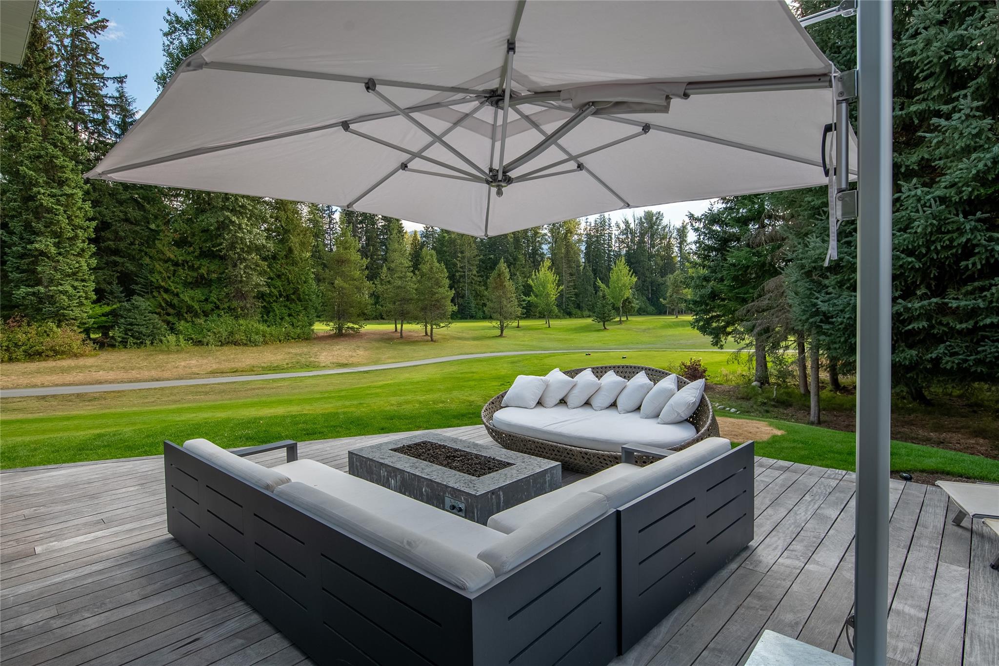 8080 Cypress Place image 32