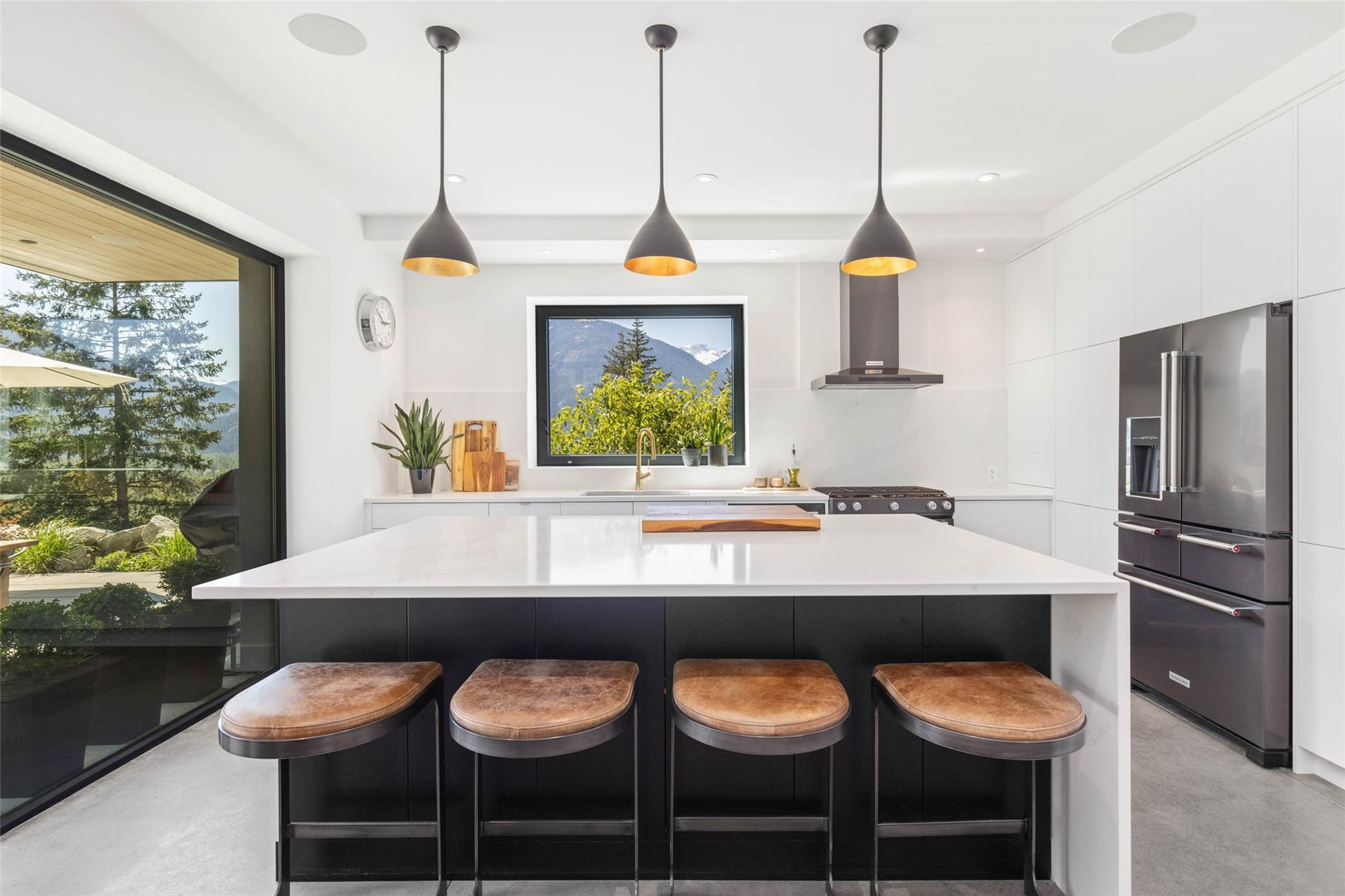 7512 Pebble Creek Drive image 9