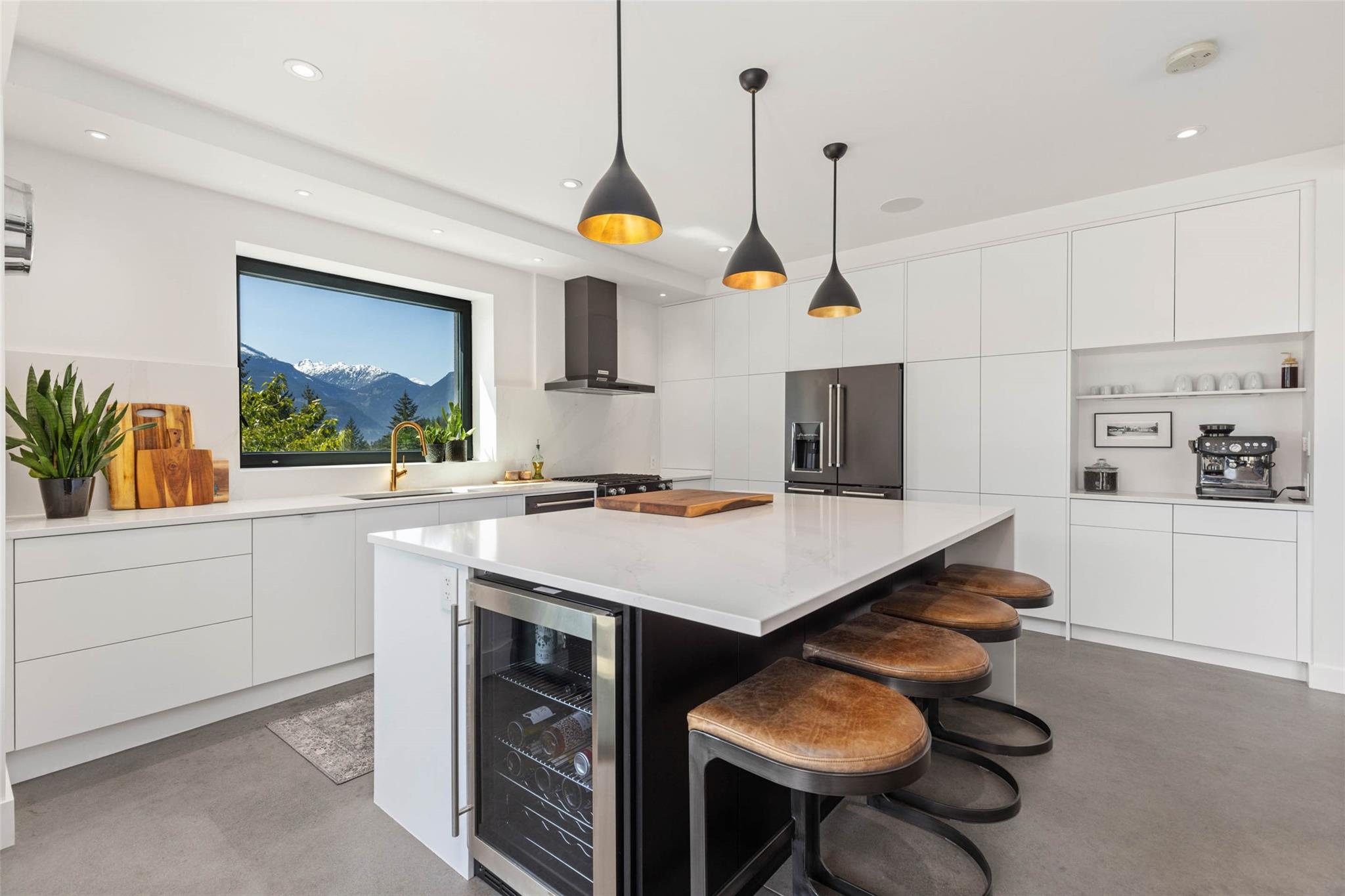 7512 Pebble Creek Drive image 11