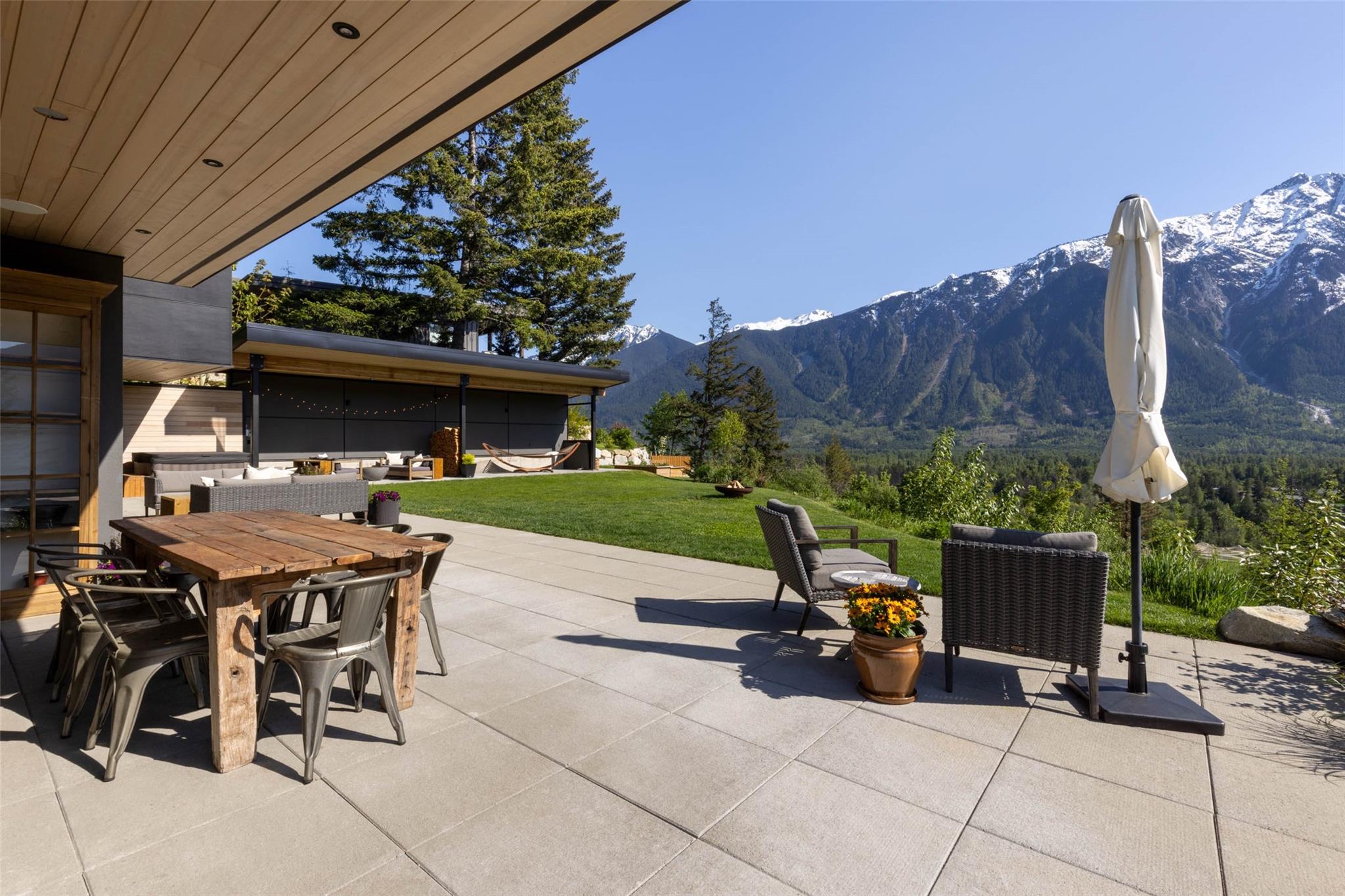 7512 Pebble Creek Drive image 15