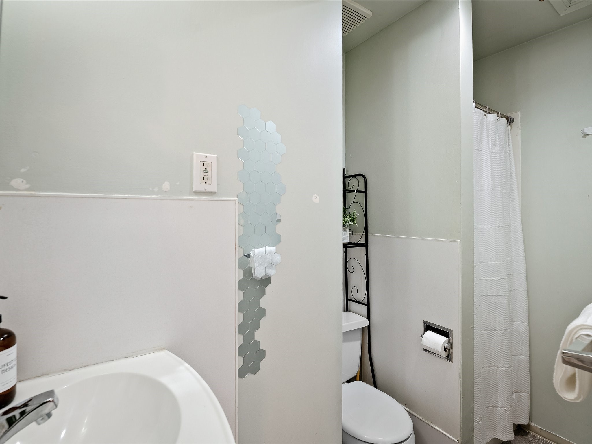 8308 Needles Drive image 26