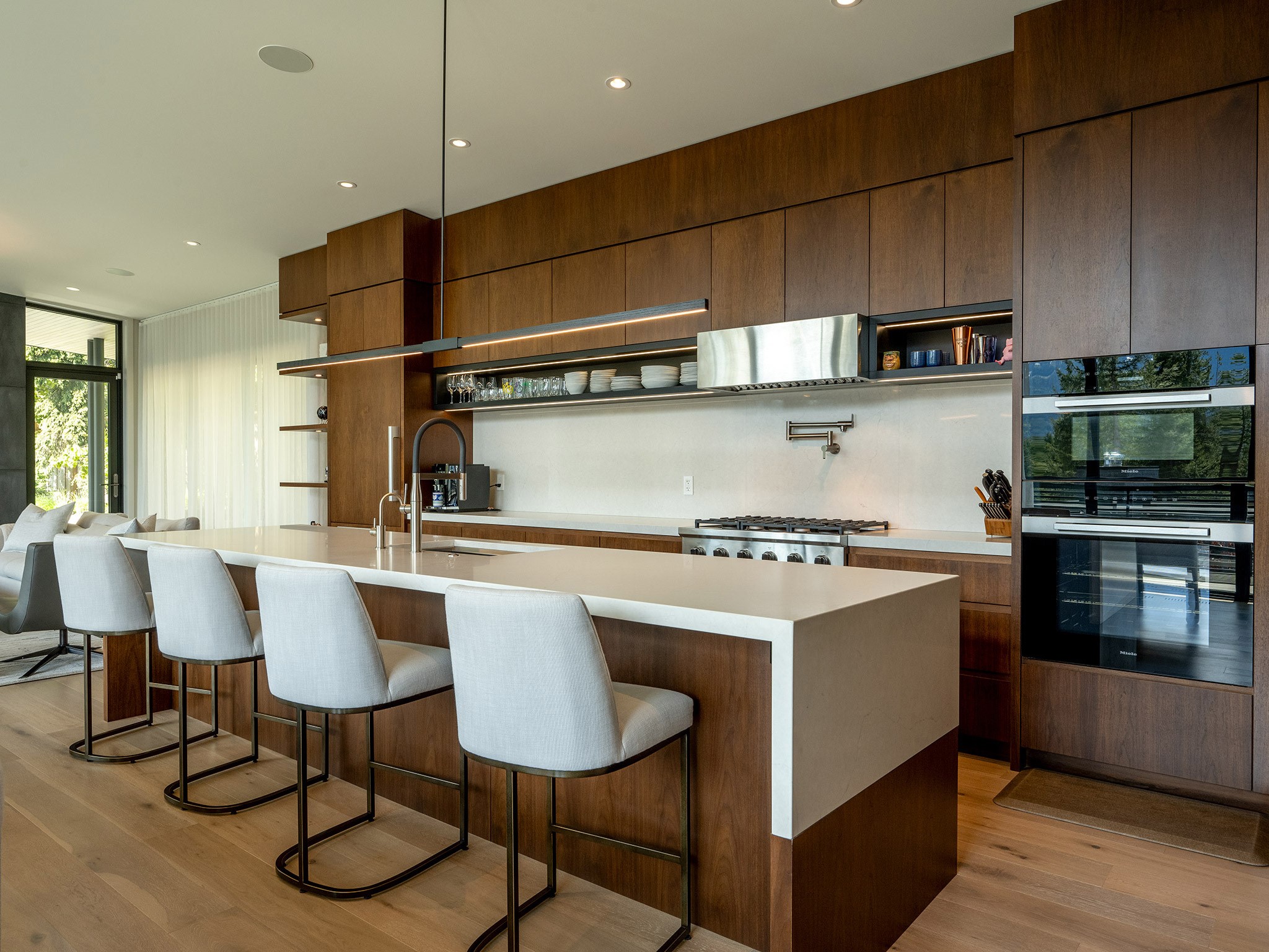 8504 Drifter Way image 3