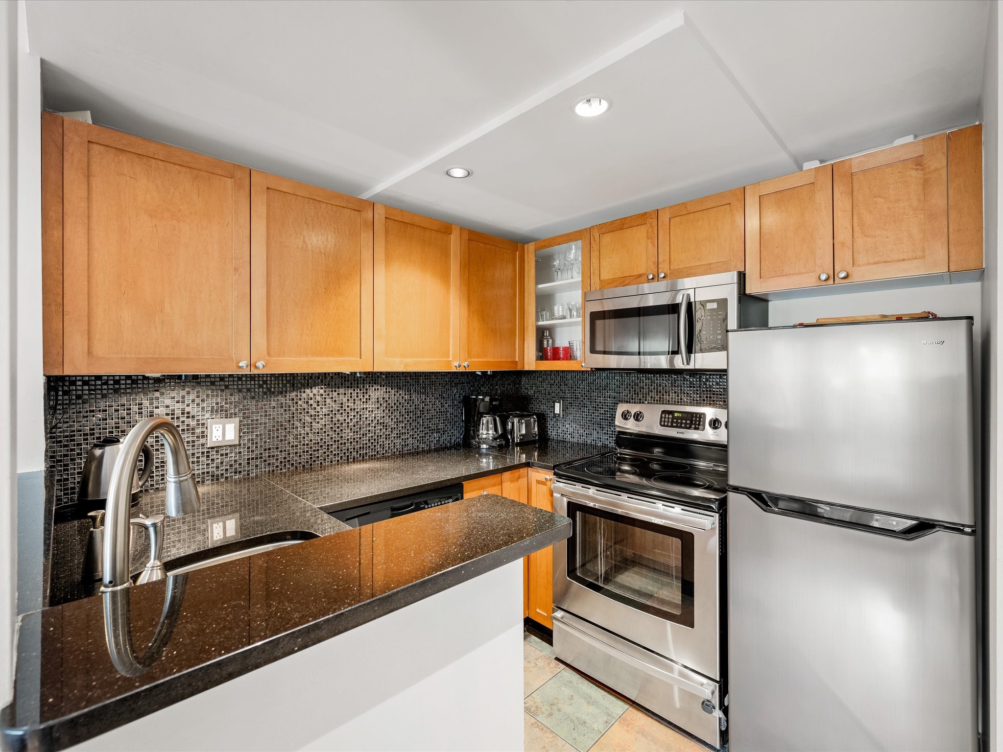 98-4388 Northlands Boulevard image 5