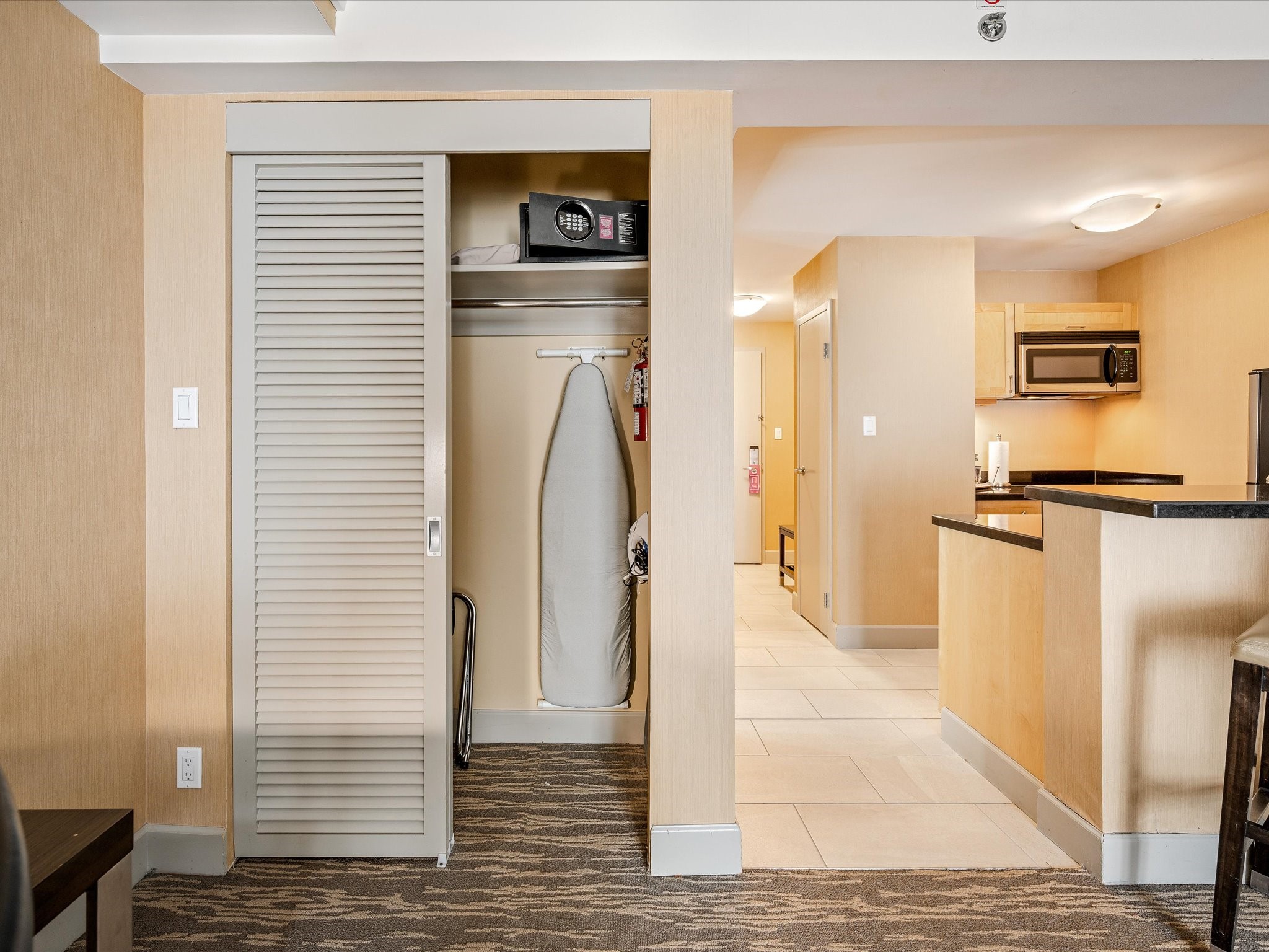 306-4050 Whistler Way image 8