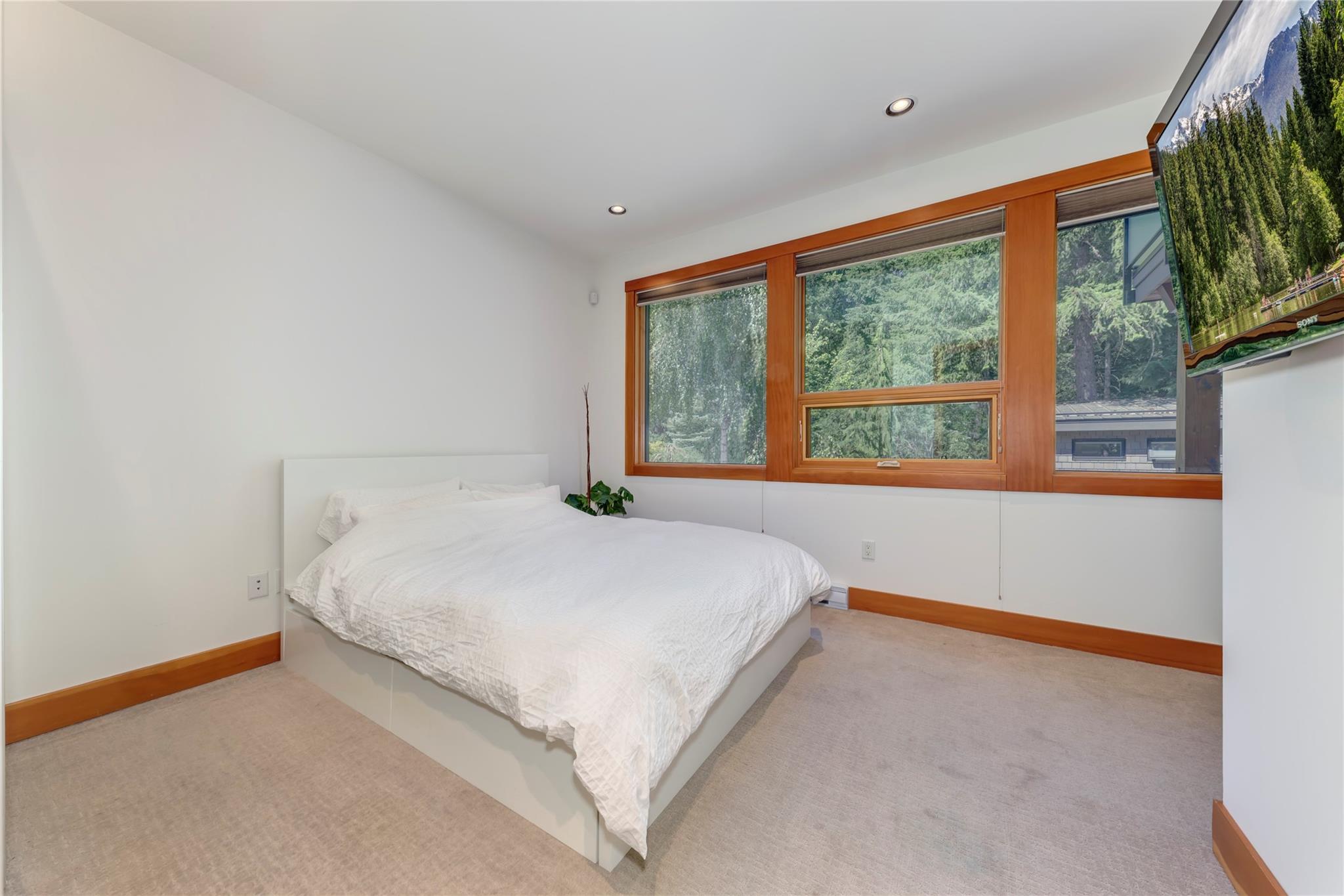 7459 Dogwood Street image 24
