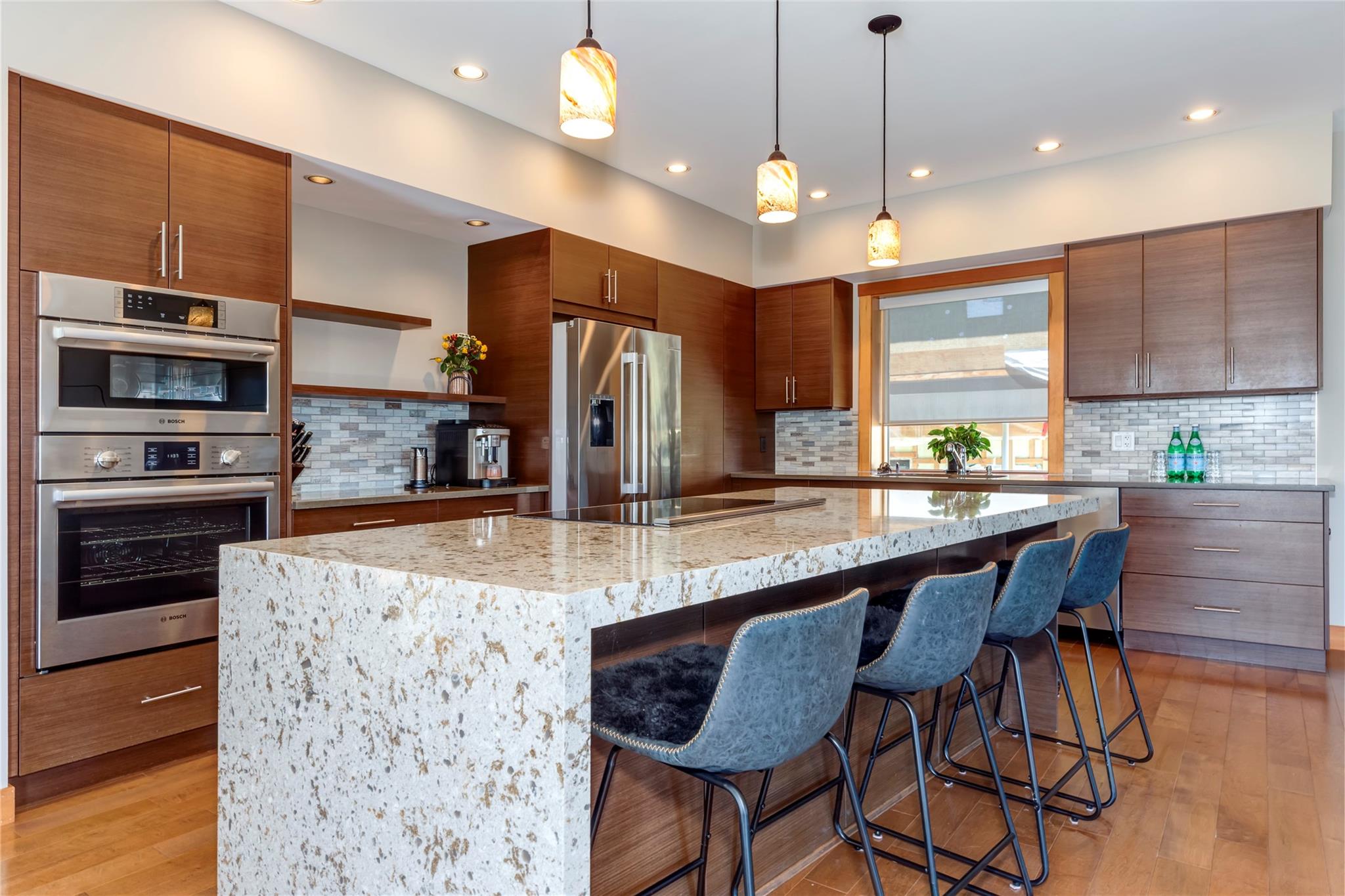 7459 Dogwood Street image 6