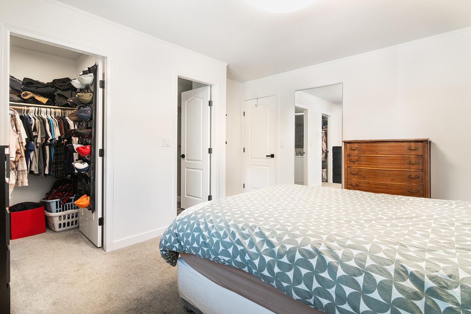 7403 Harrow Road image 12