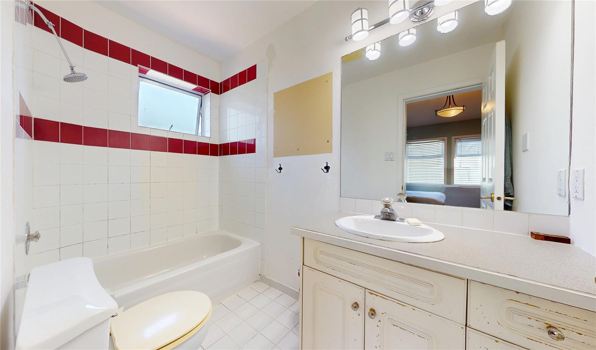 1479 Lupin Street image 19