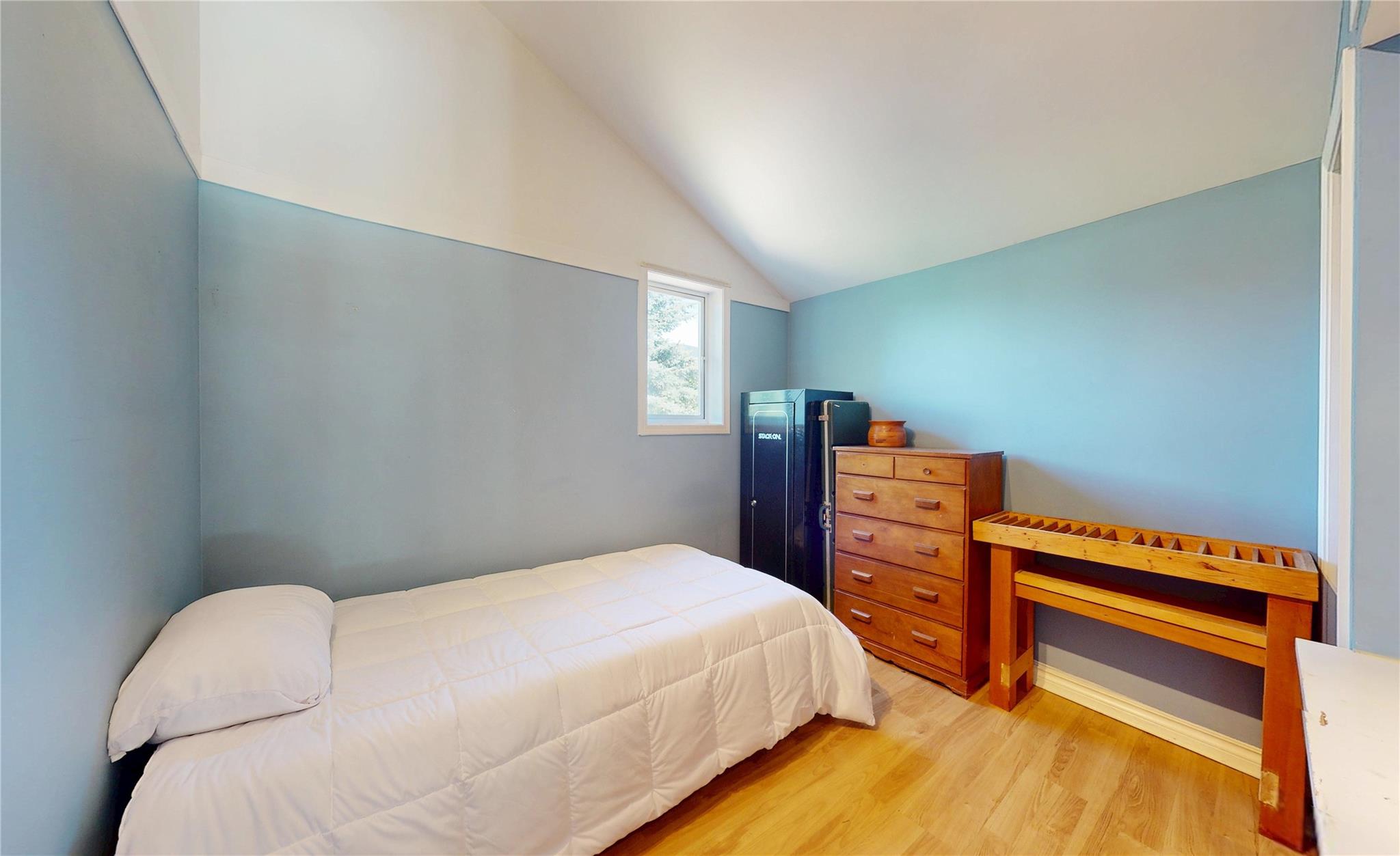 1479 Lupin Street image 20