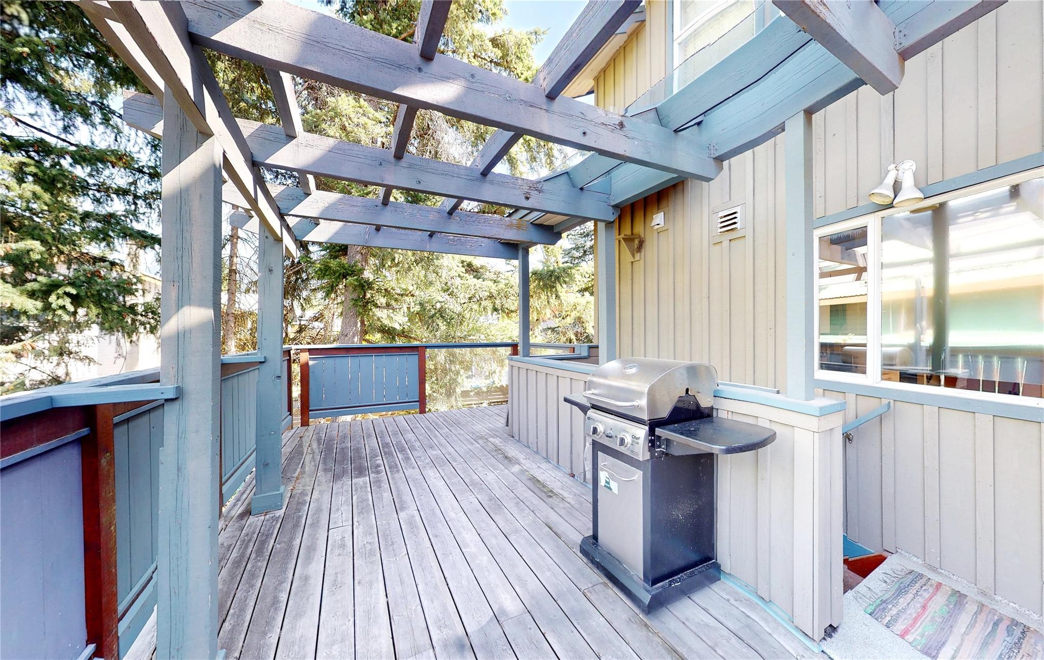 1479 Lupin Street image 24