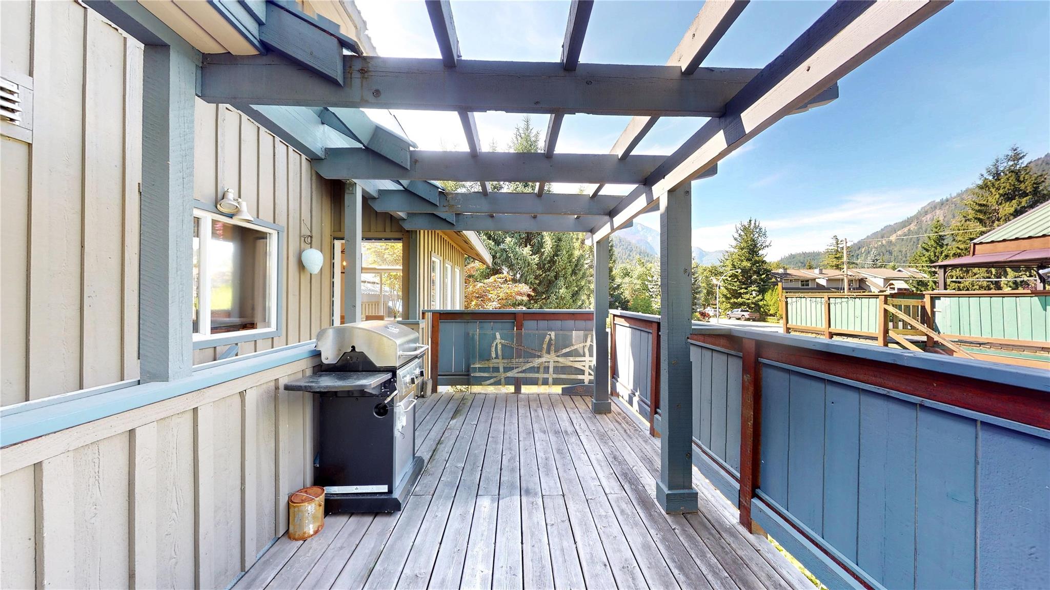 1479 Lupin Street image 25