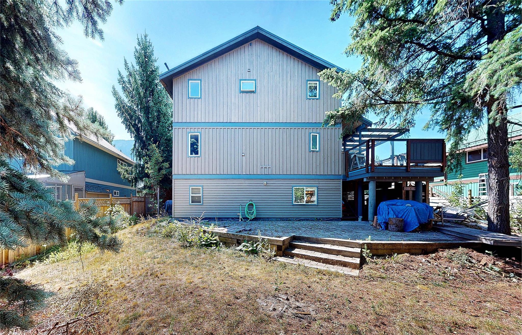 1479 Lupin Street image 27
