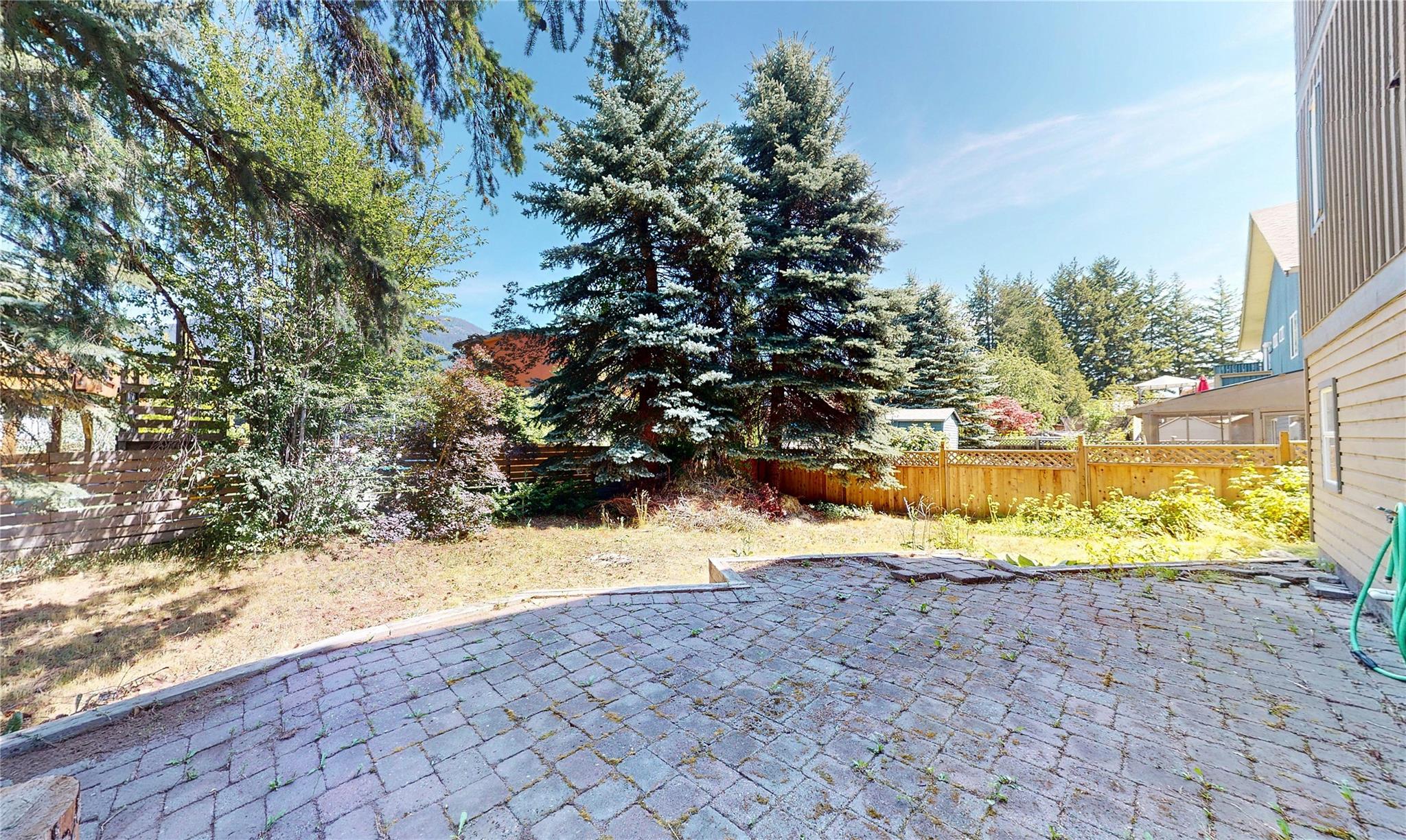 1479 Lupin Street image 28