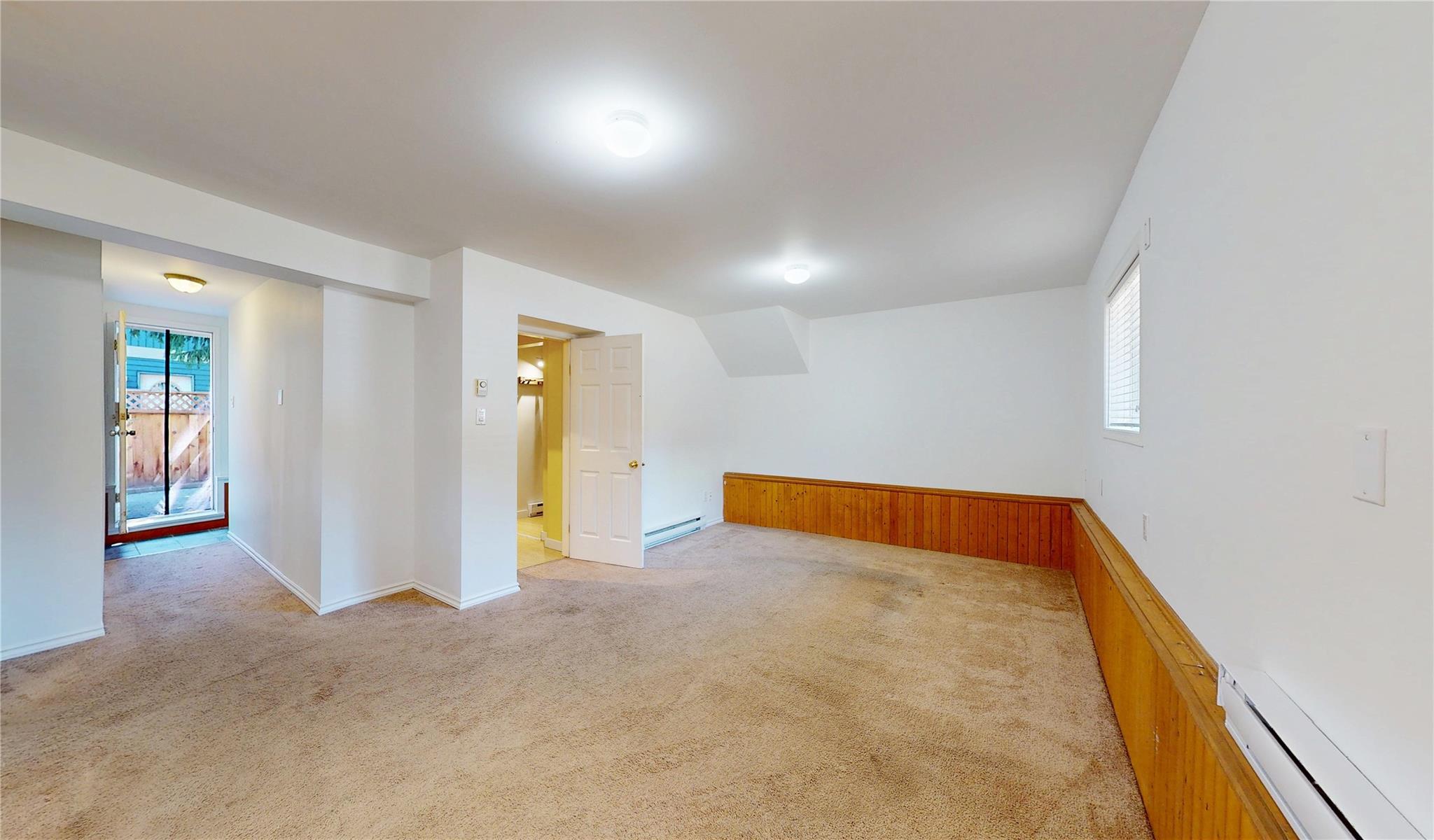 1479 Lupin Street image 32