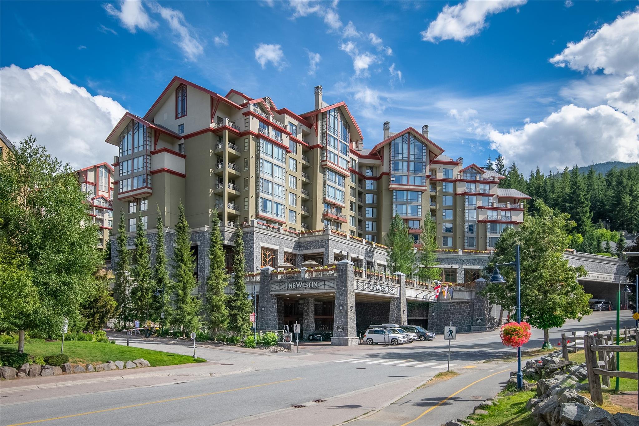 351/352-4090 Whistler Way