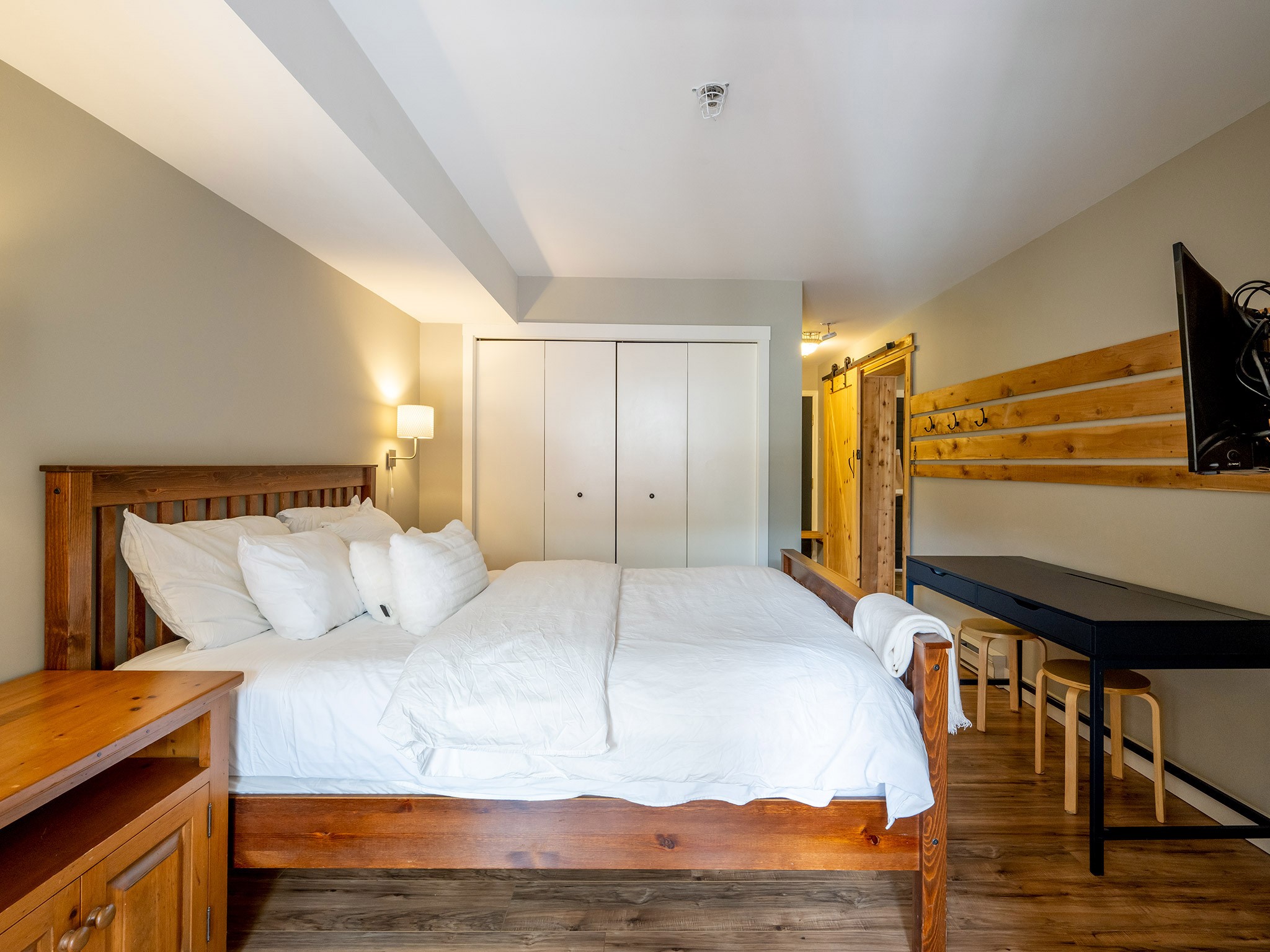 347-4340 Lorimer Road image 9