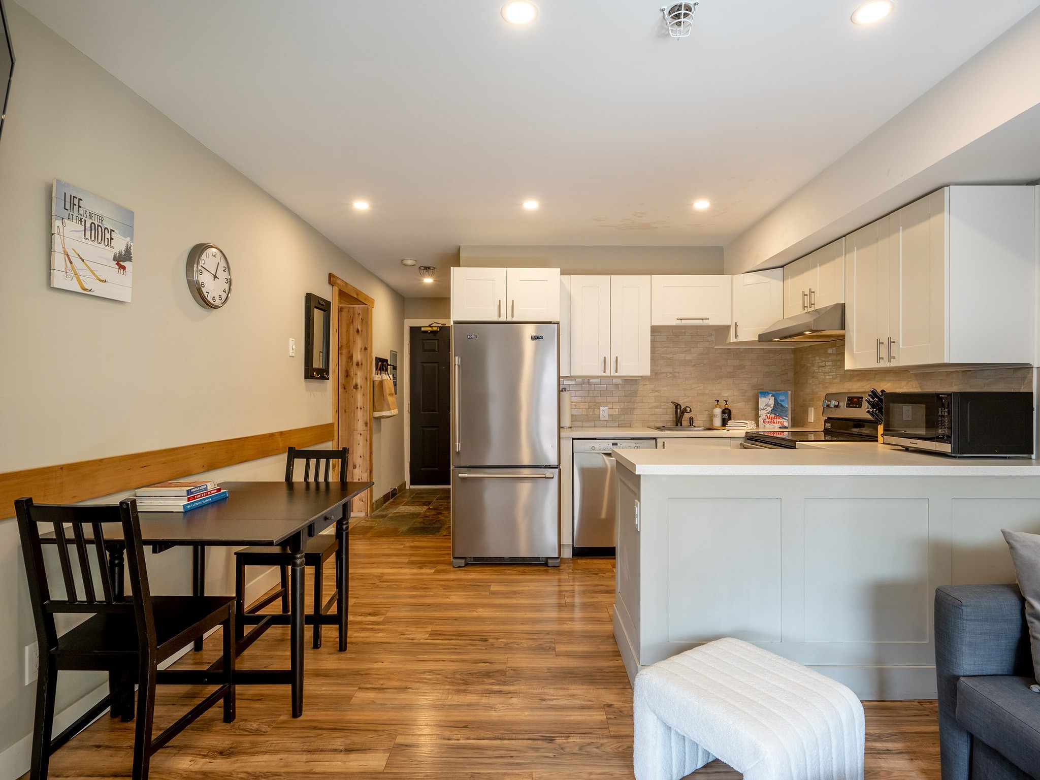 347-4340 Lorimer Road image 5