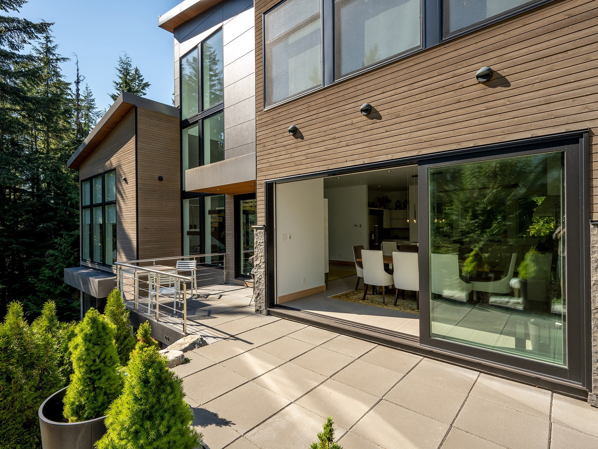 5221 Jordan Lane image 7