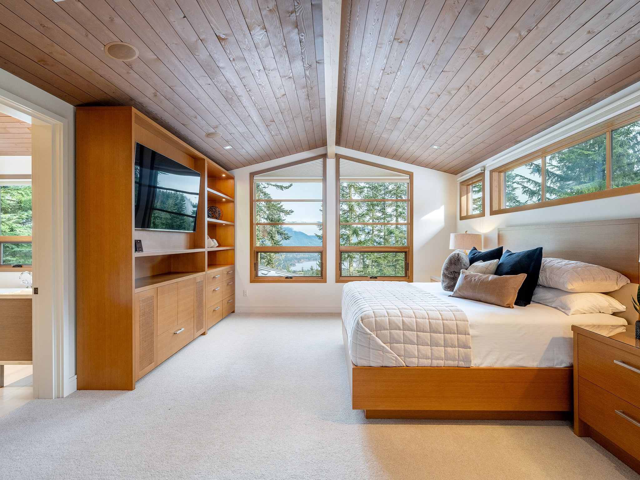 2963 High Point Drive image 14