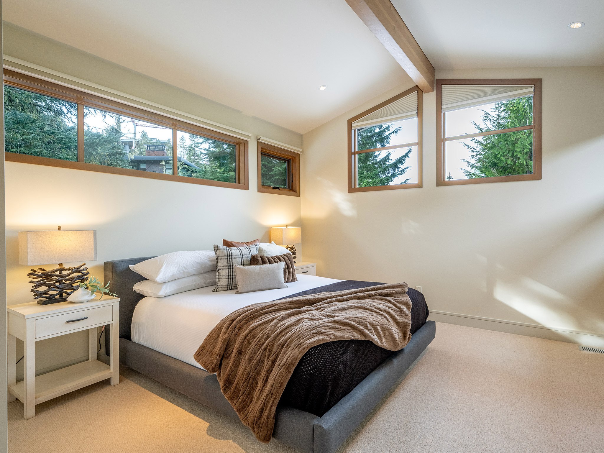 2963 High Point Drive image 20