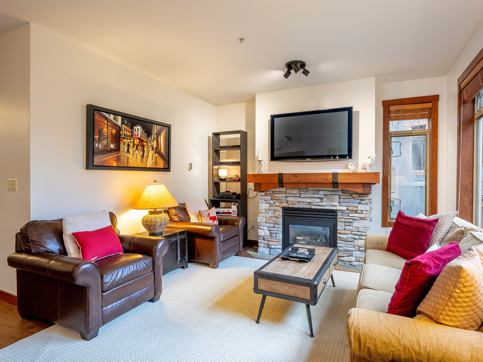 25-2301 Taluswood Place image 2