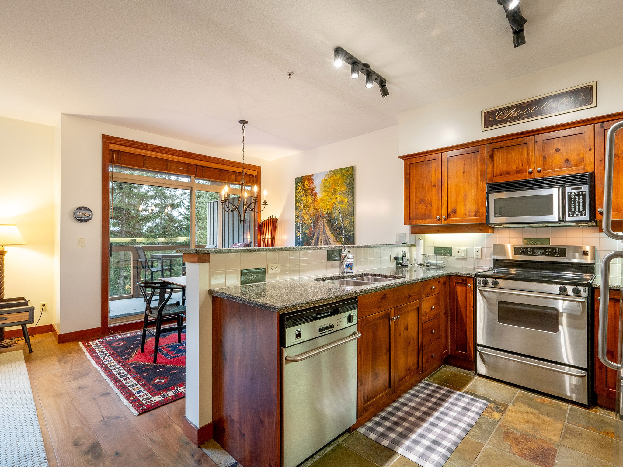 25-2301 Taluswood Place image 8