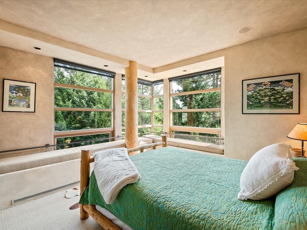 3359 Osprey Place image 27