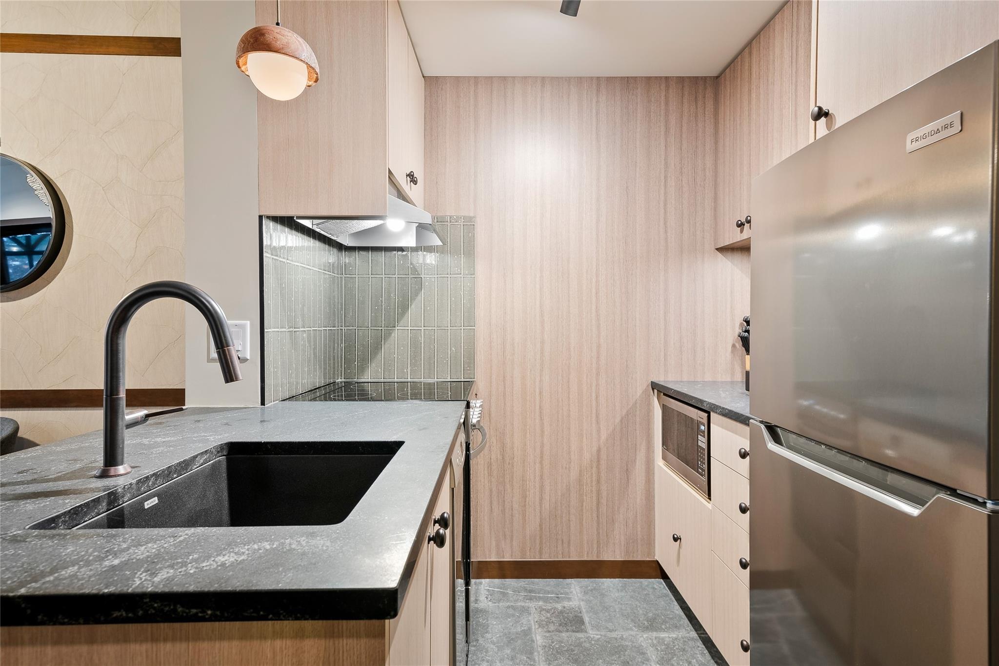 315-4320 Sundial Crescent image 6