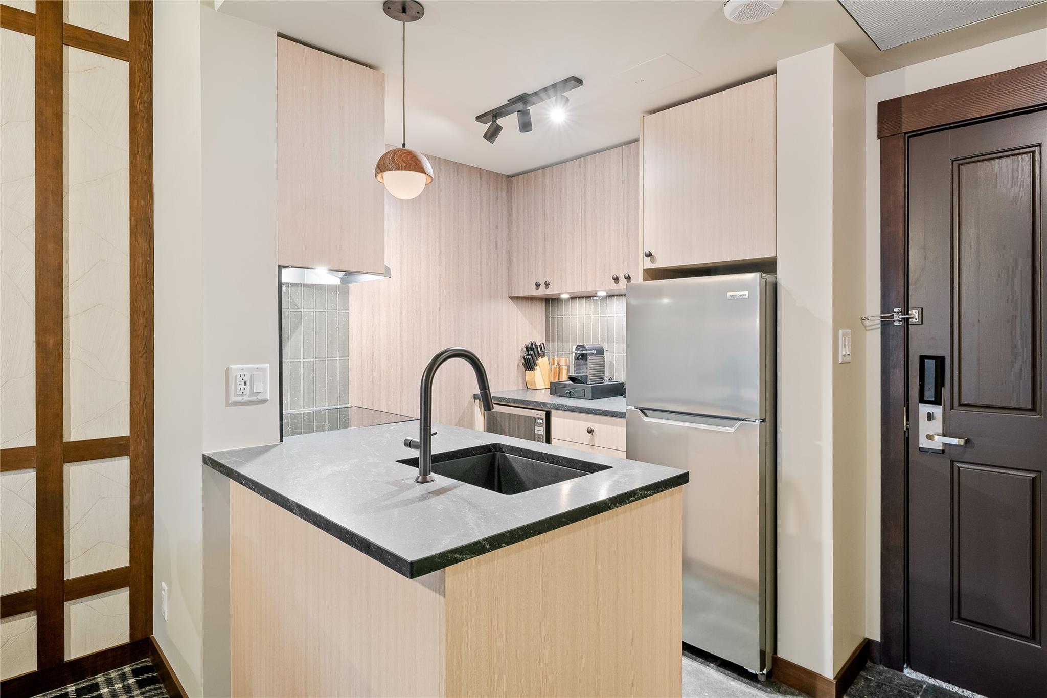 315-4320 Sundial Crescent image 7