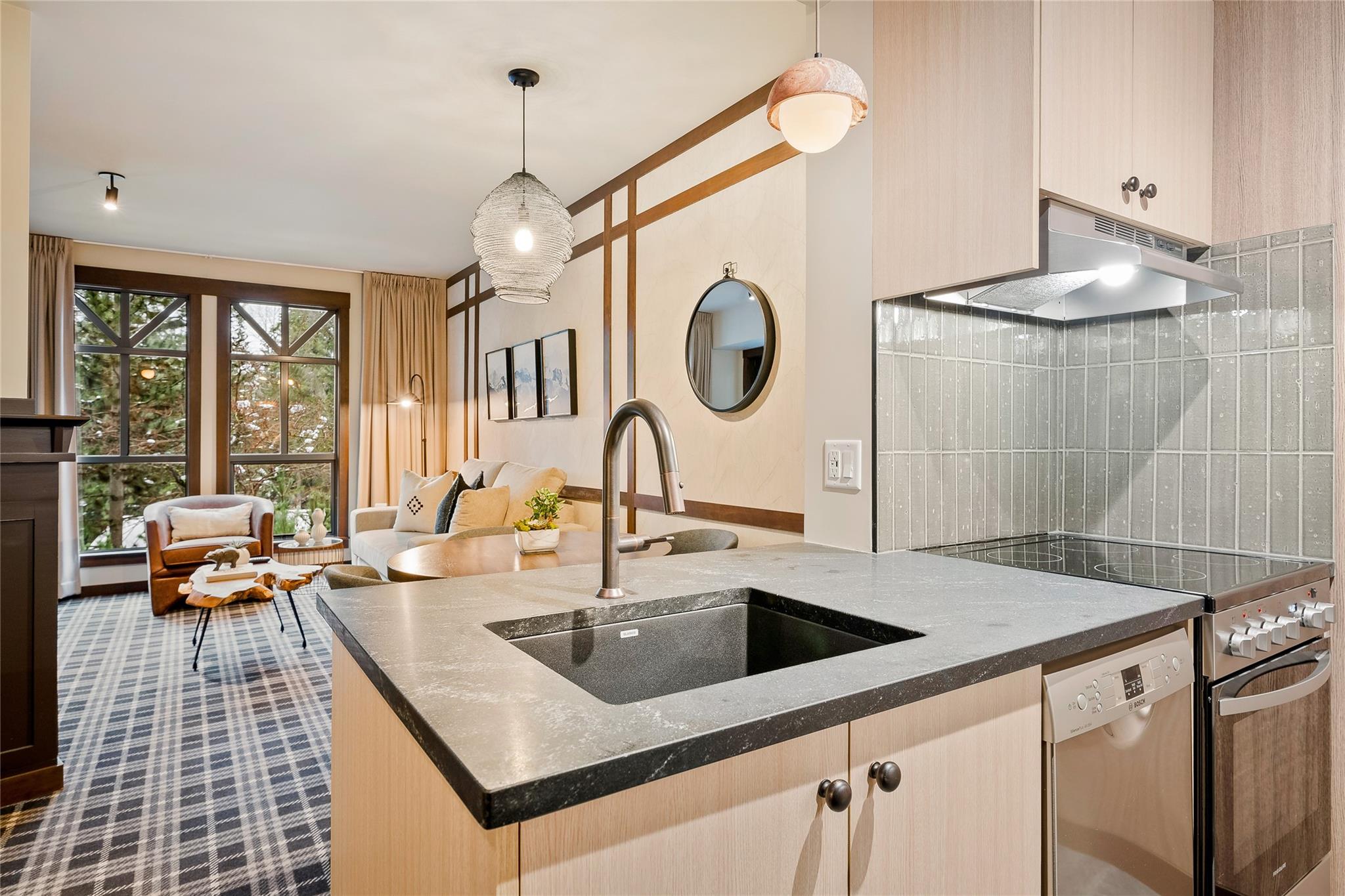 315-4320 Sundial Crescent image 8