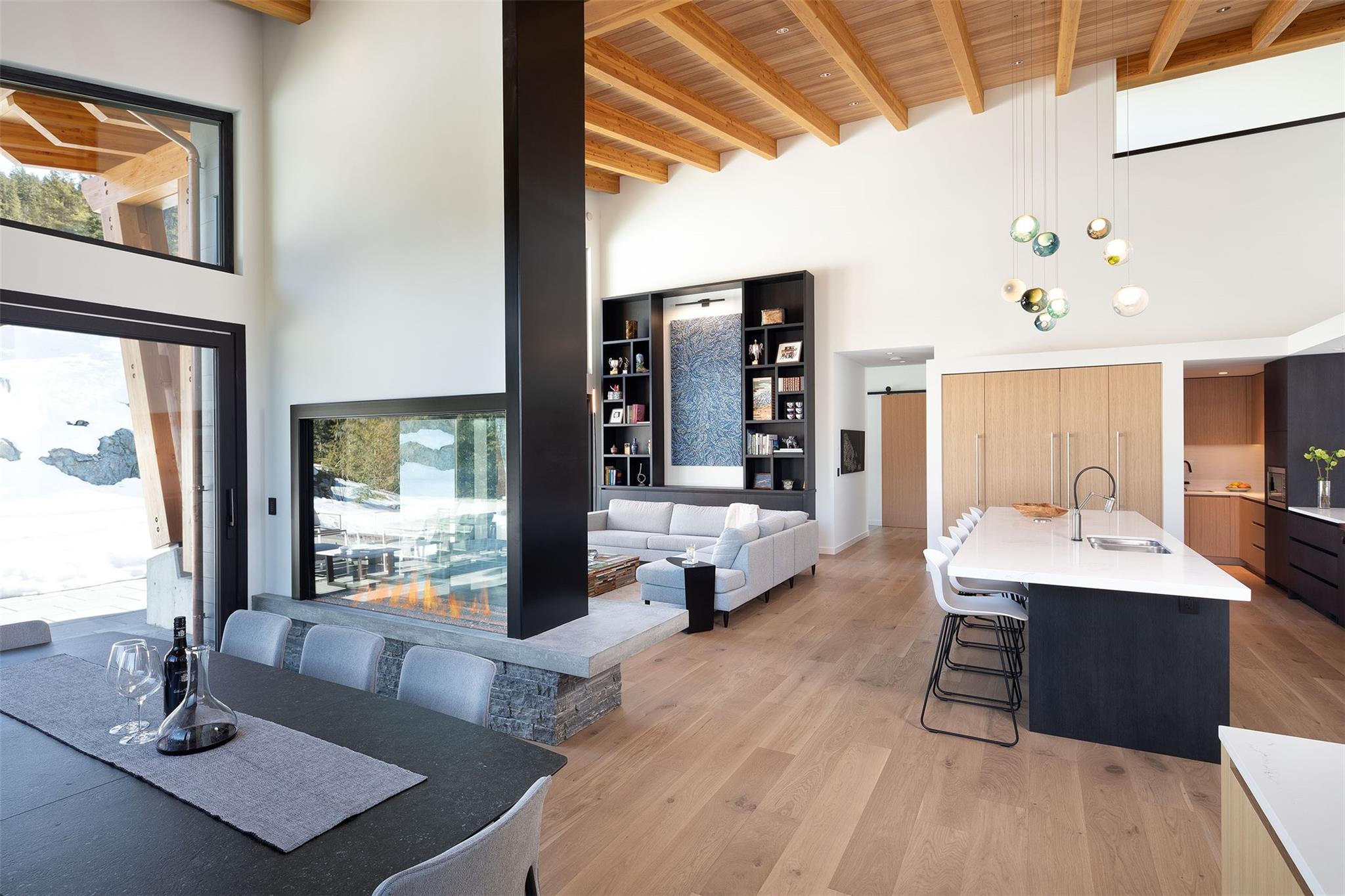 1600 Southlands Lane image 2