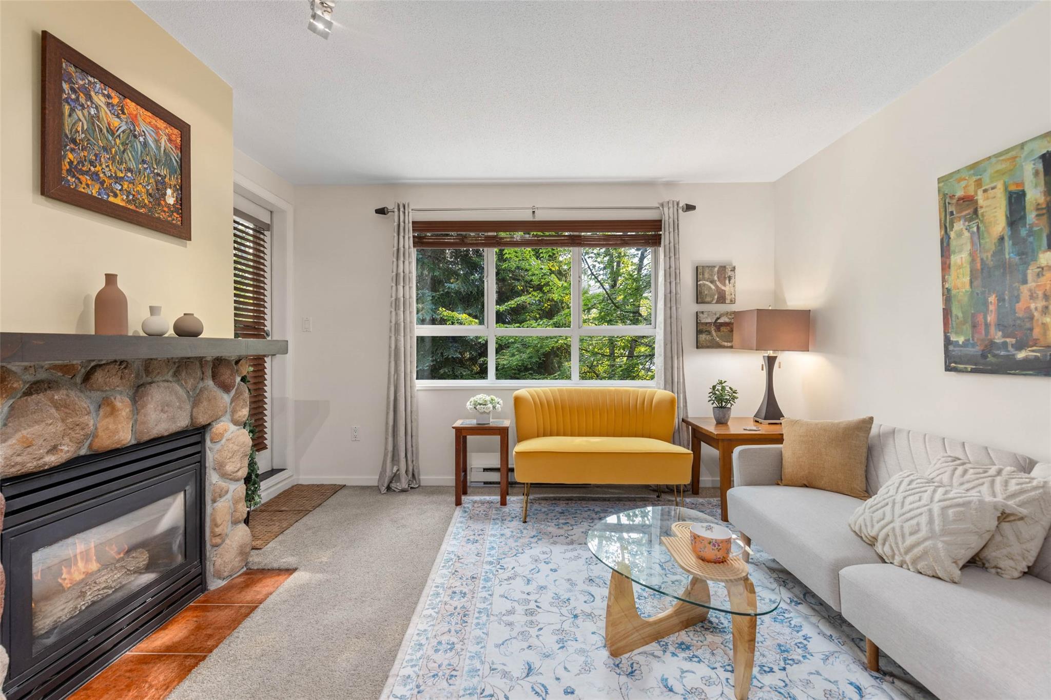 203-4314 Main Street image 1