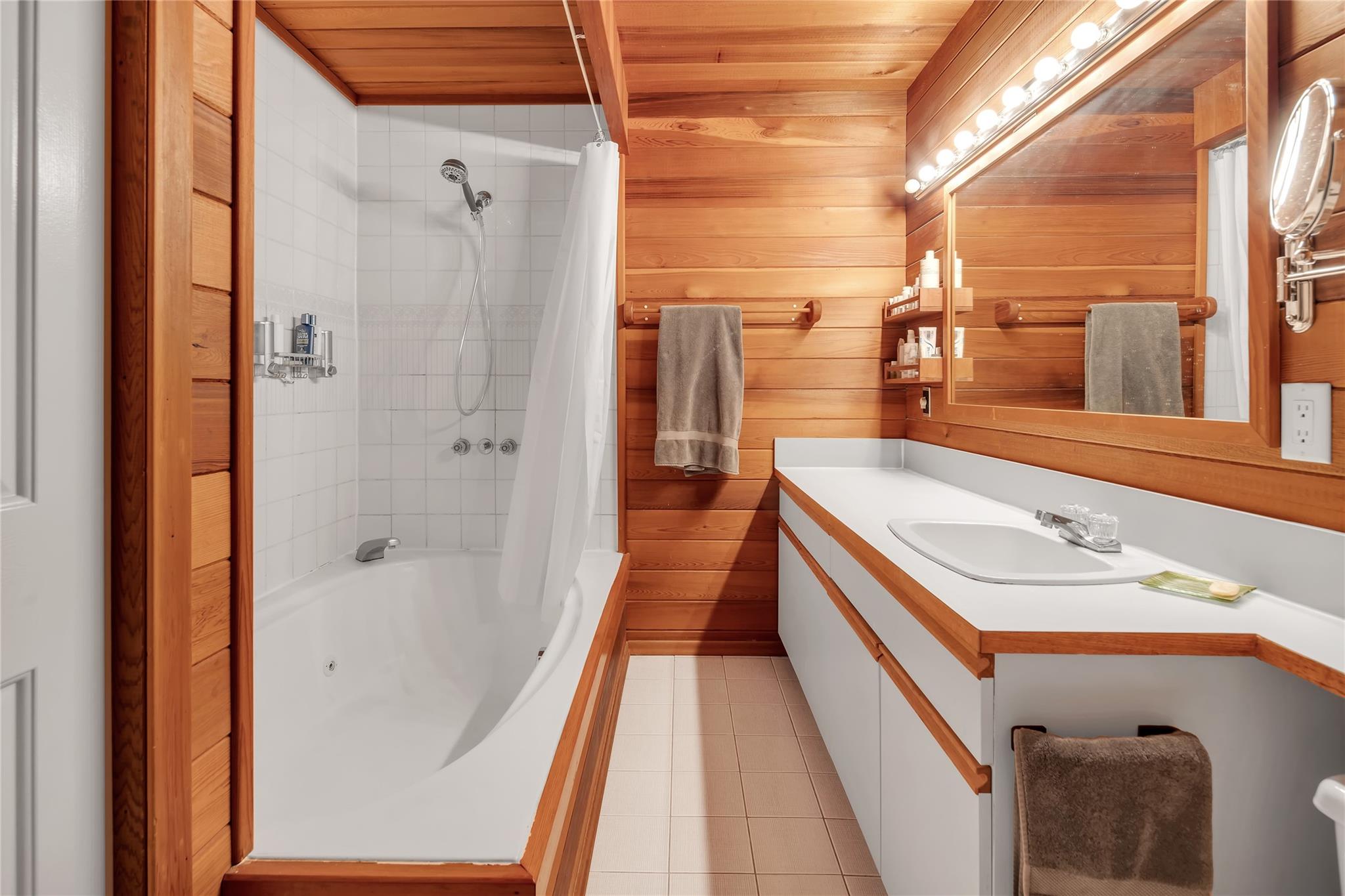 109-6117 Eagle Drive image 11