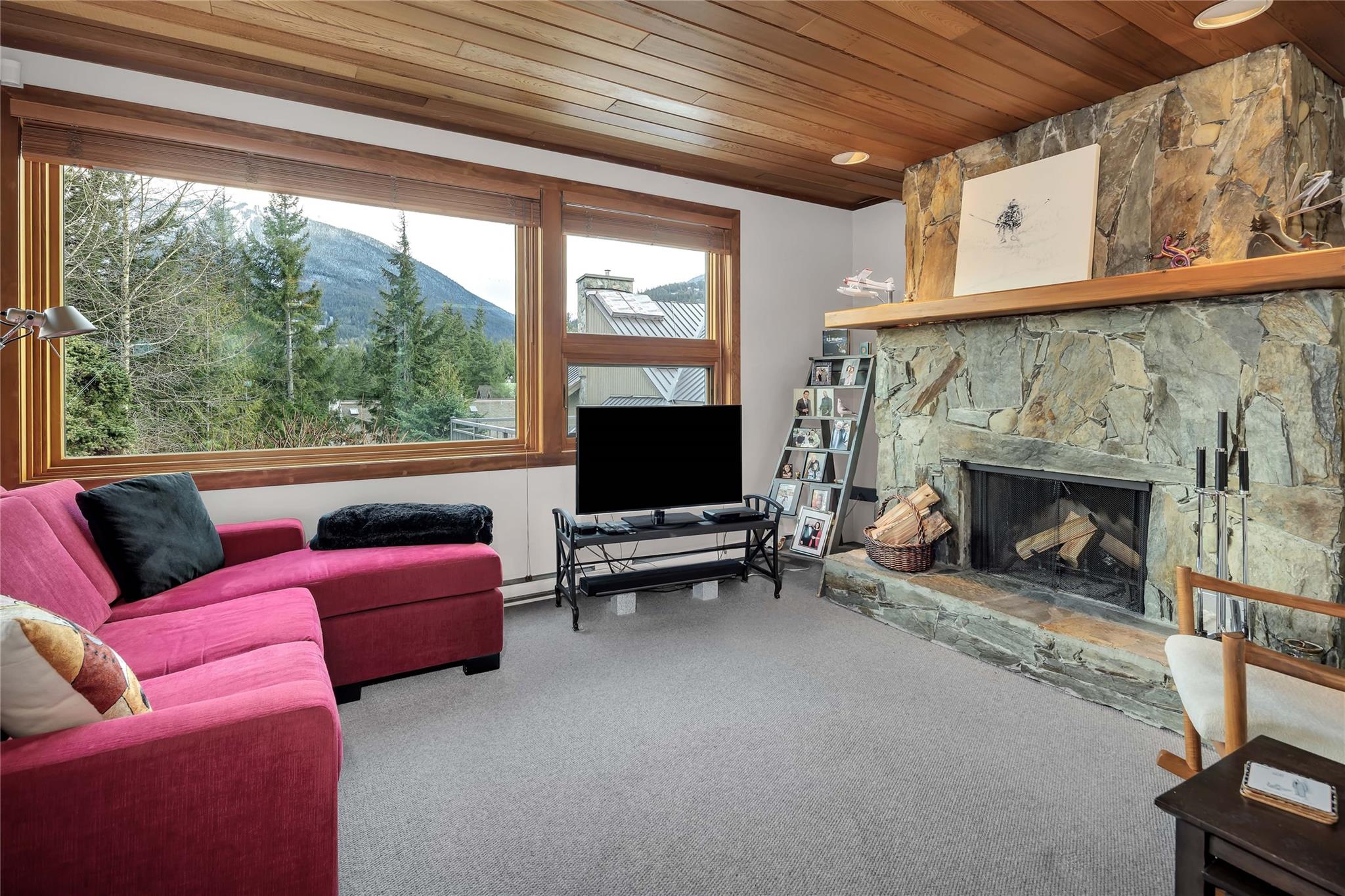 109-6117 Eagle Drive image 1