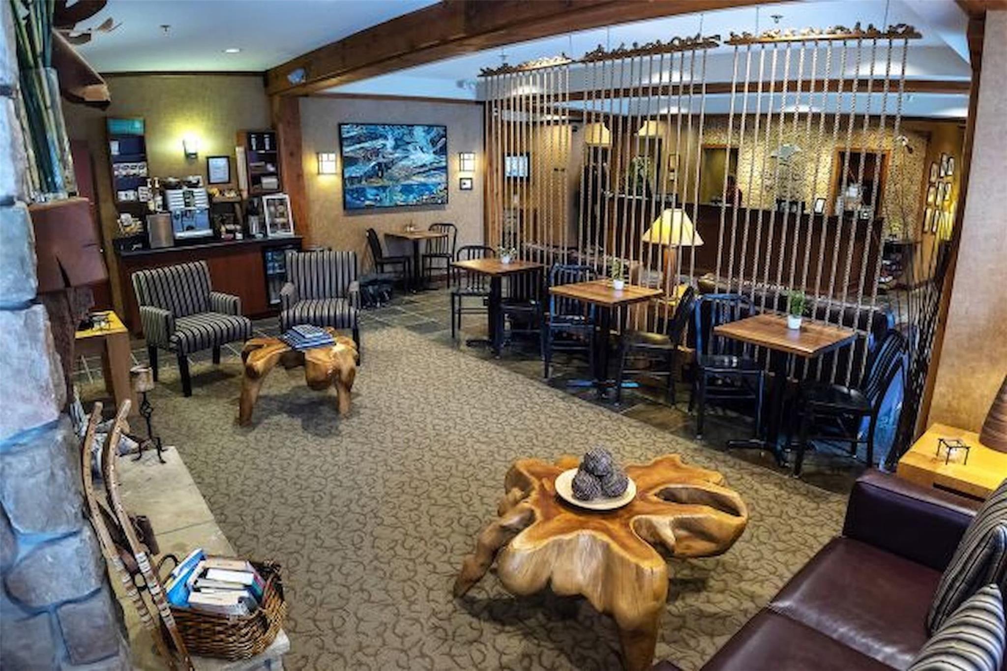 324-1490 Highway 99  image 6