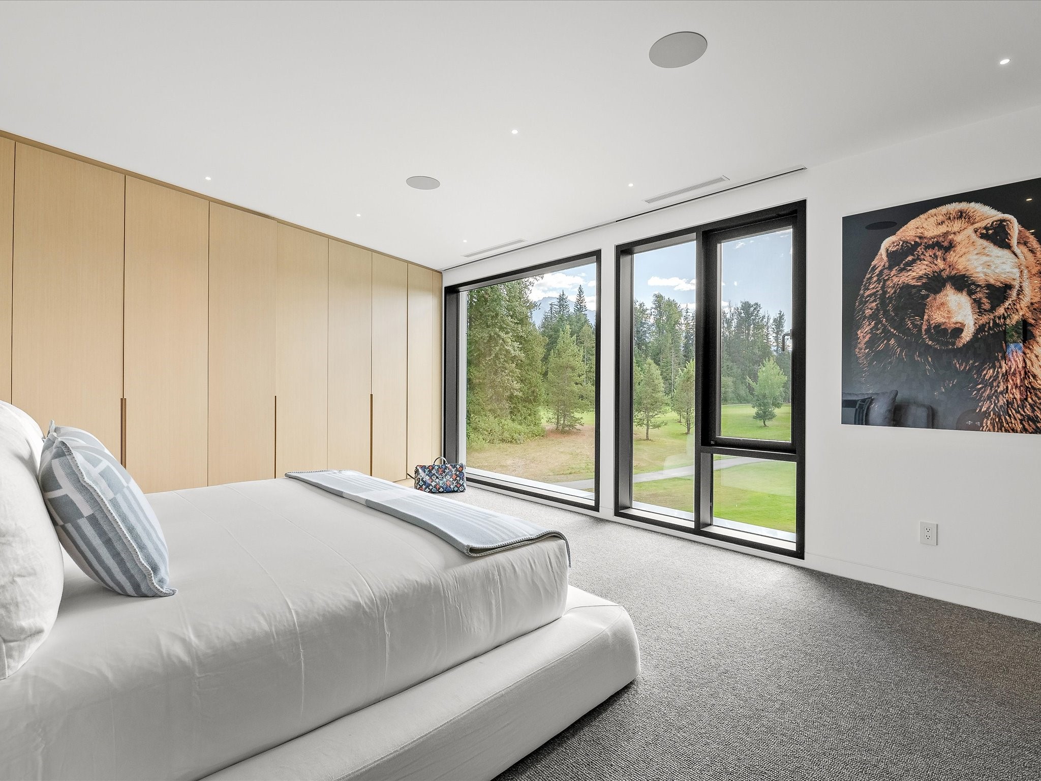 8080 Cypress Place image 21