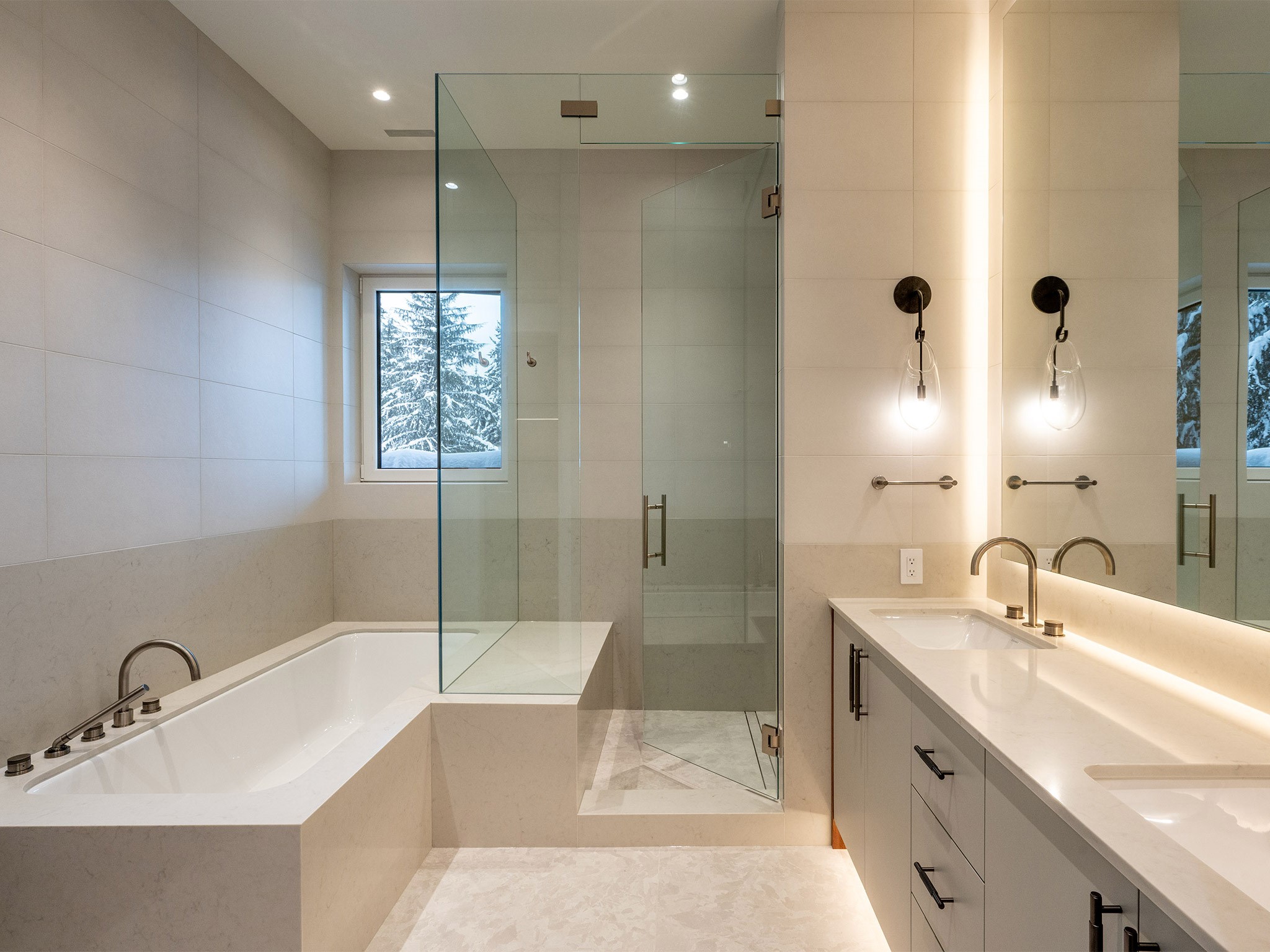 3218 Juniper Place image 17