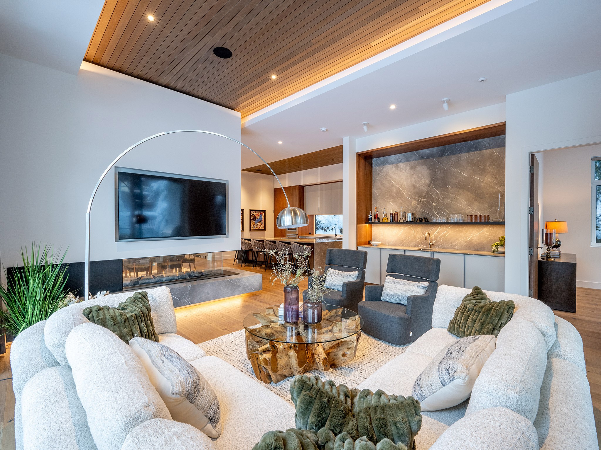 3218 Juniper Place image 1