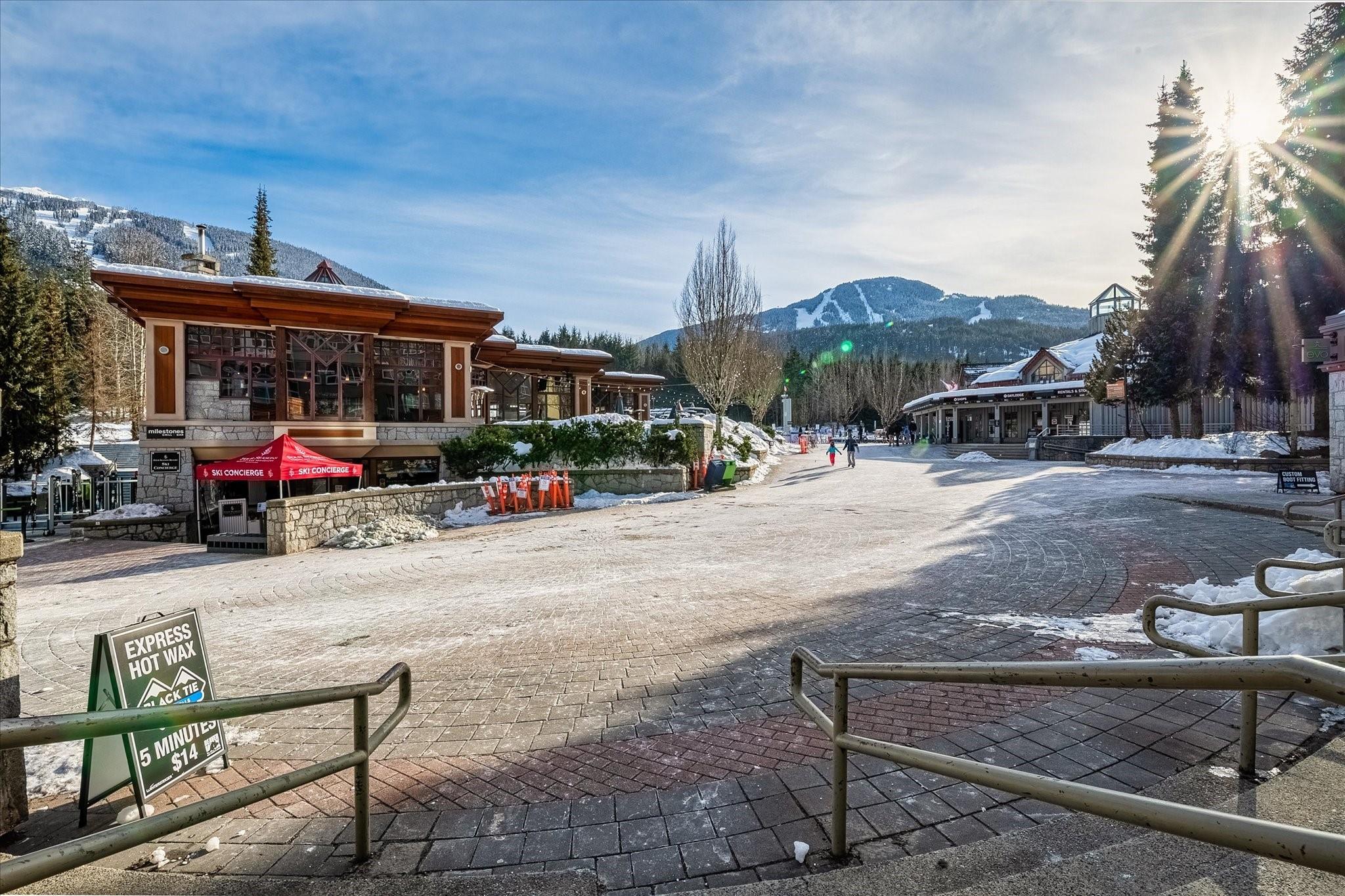 415-4557 Blackcomb Way image 25