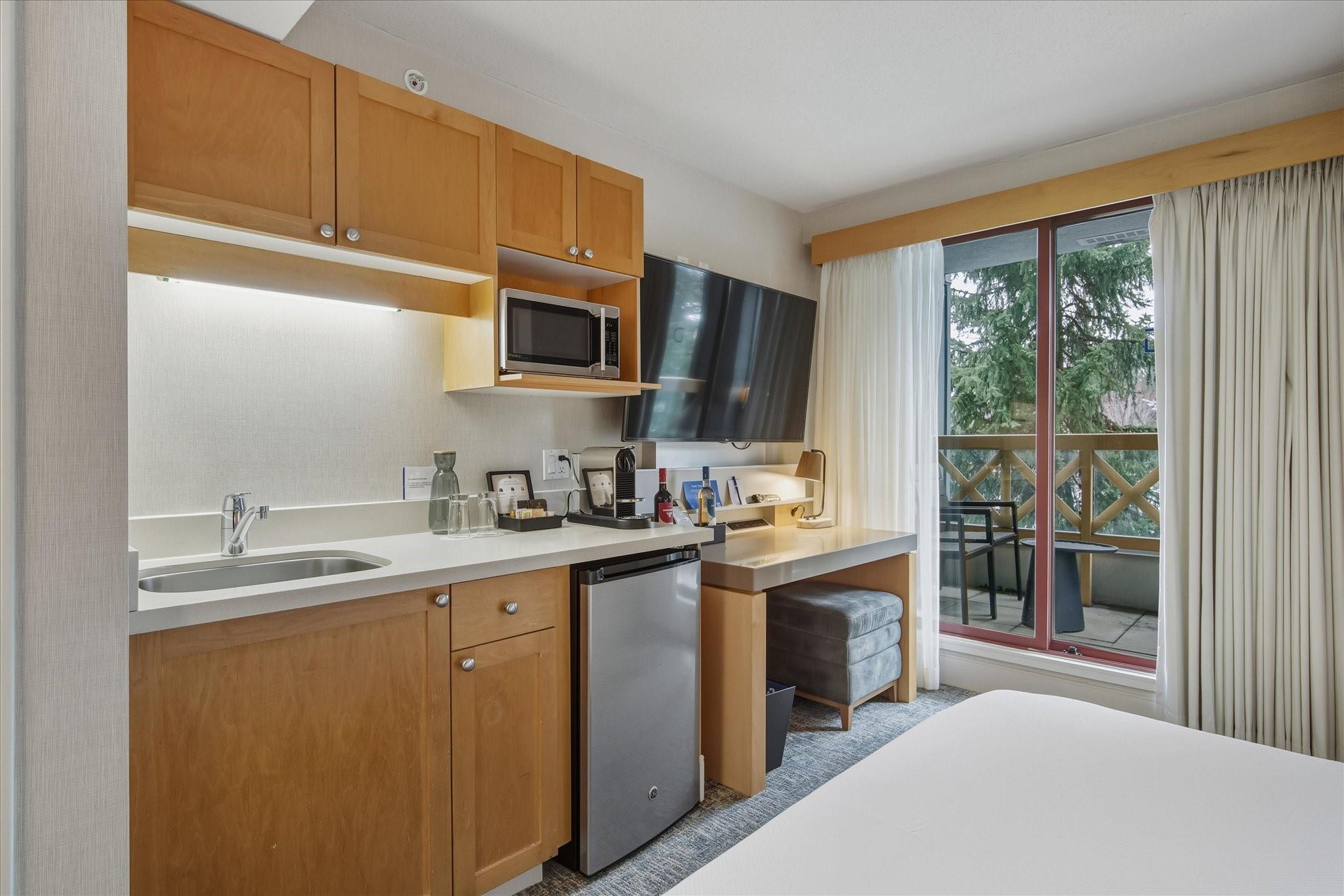 1266-4308 Main Street image 3