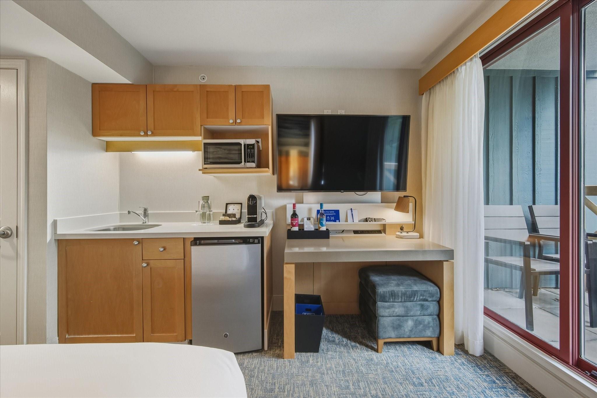 1266-4308 Main Street image 5