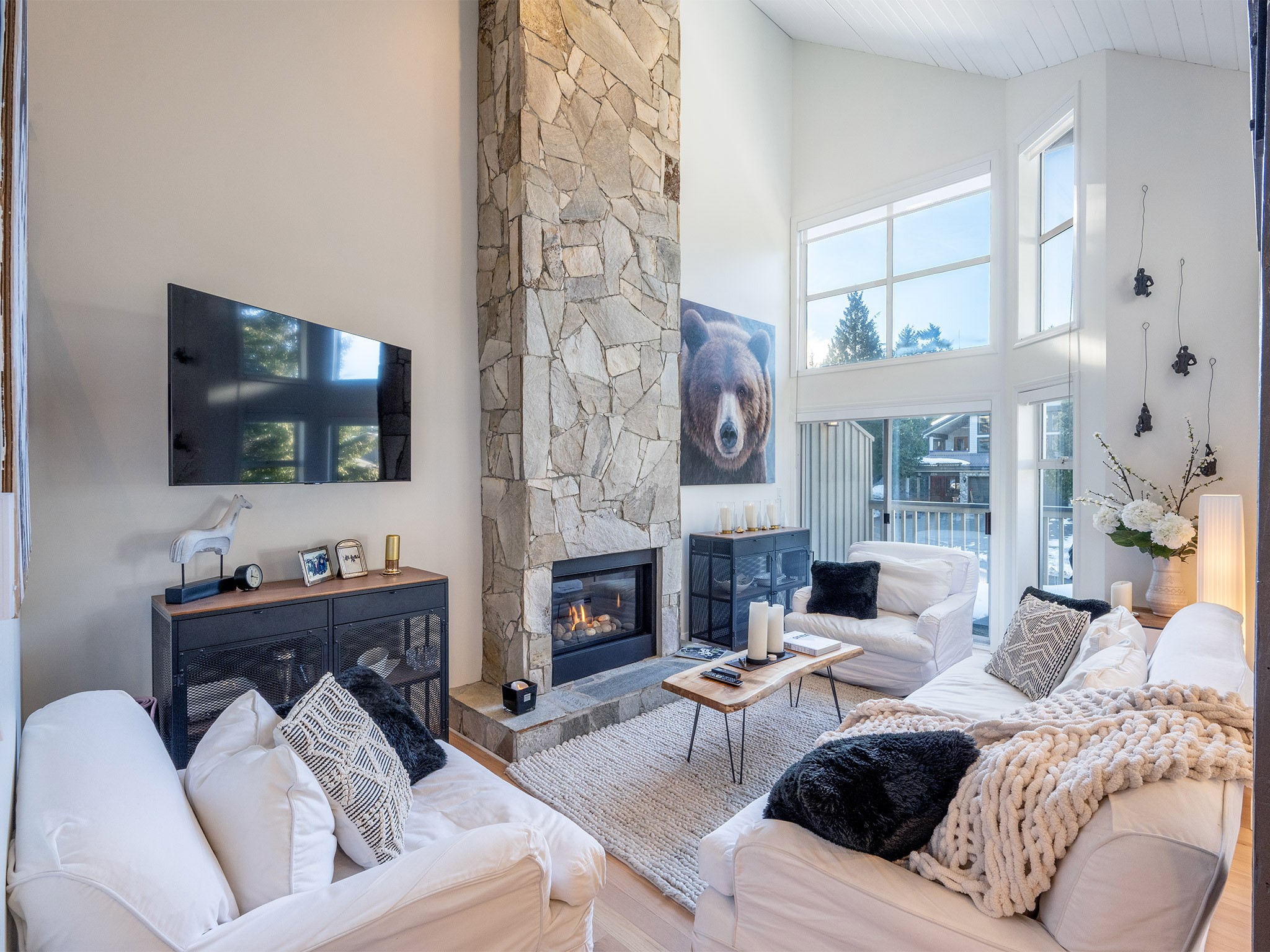 2219 Aspen Drive image 1